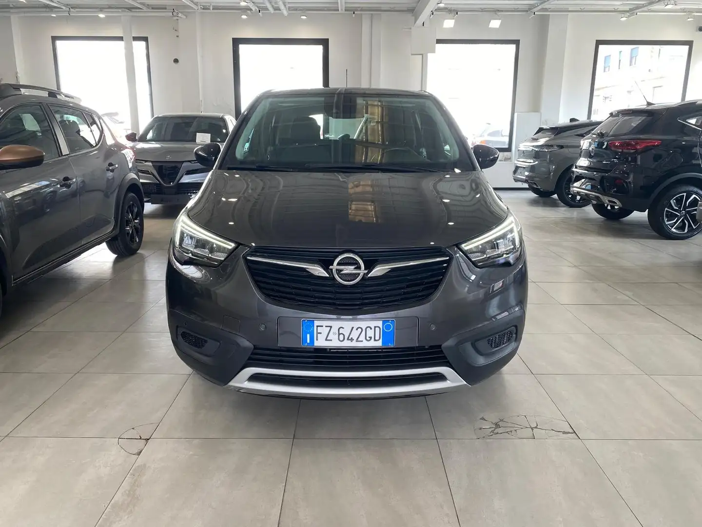 Opel Crossland X Crossland X 1.2 120 Anniversary 83cv Gris - 2