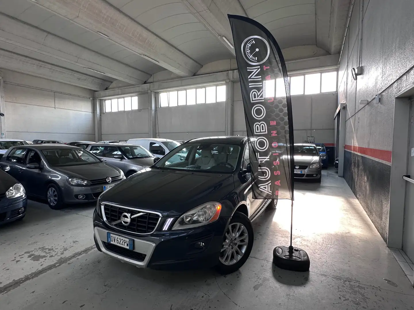 Volvo XC60 XC60 2.4 d5 Momentum Azul - 1