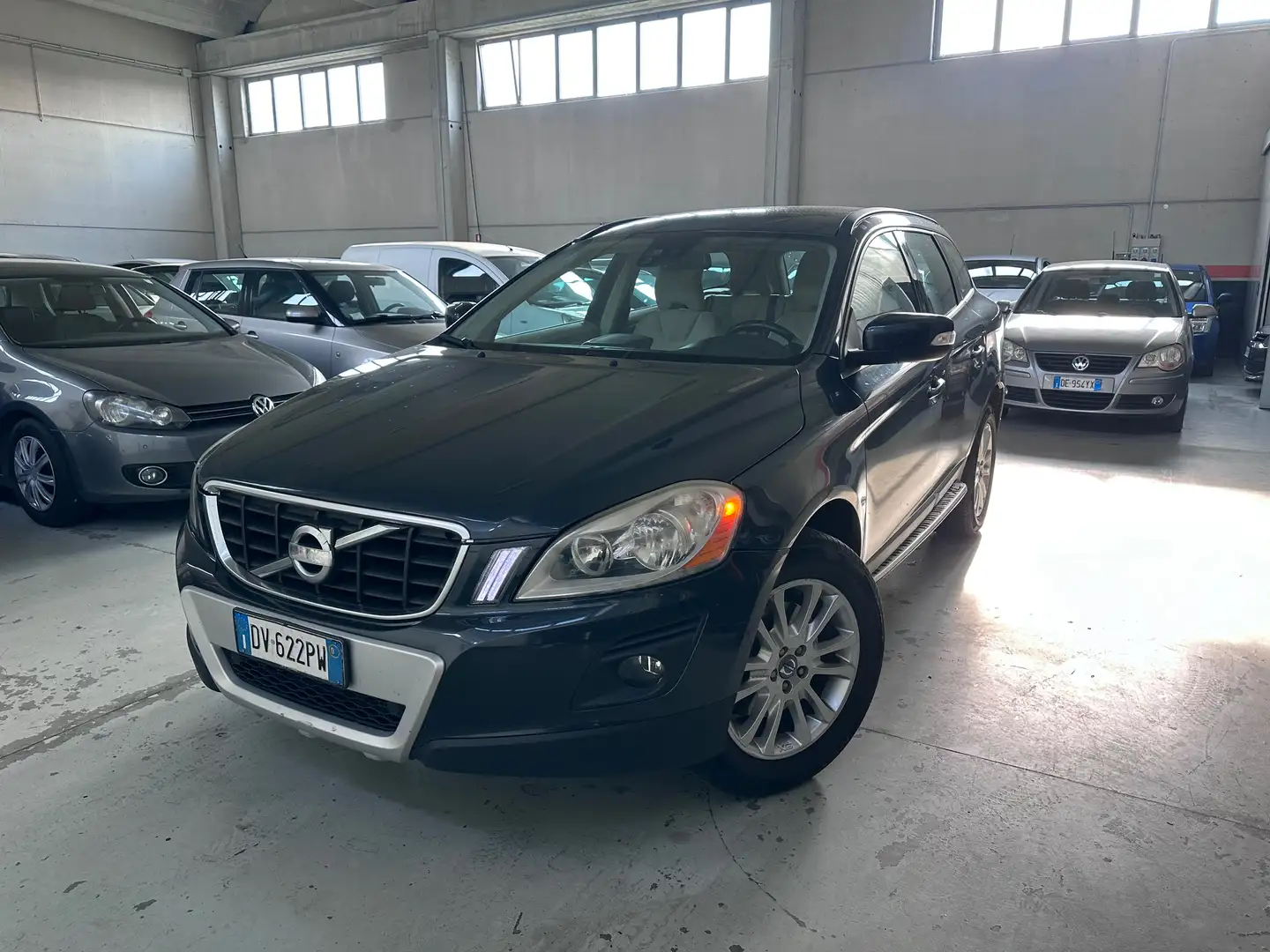Volvo XC60 XC60 2.4 d5 Momentum Azul - 2