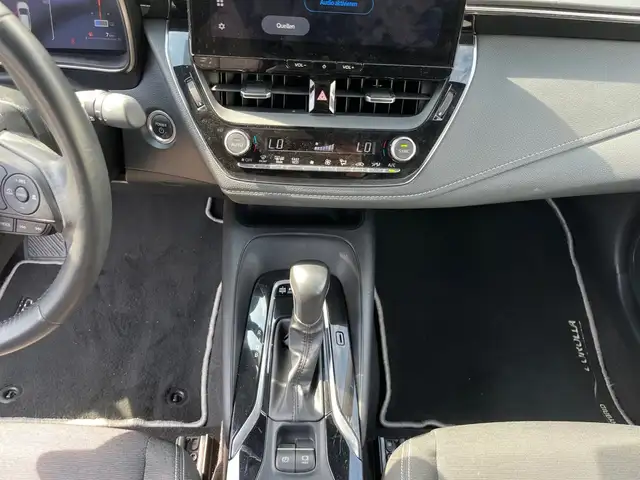 Toyota Corolla view 12