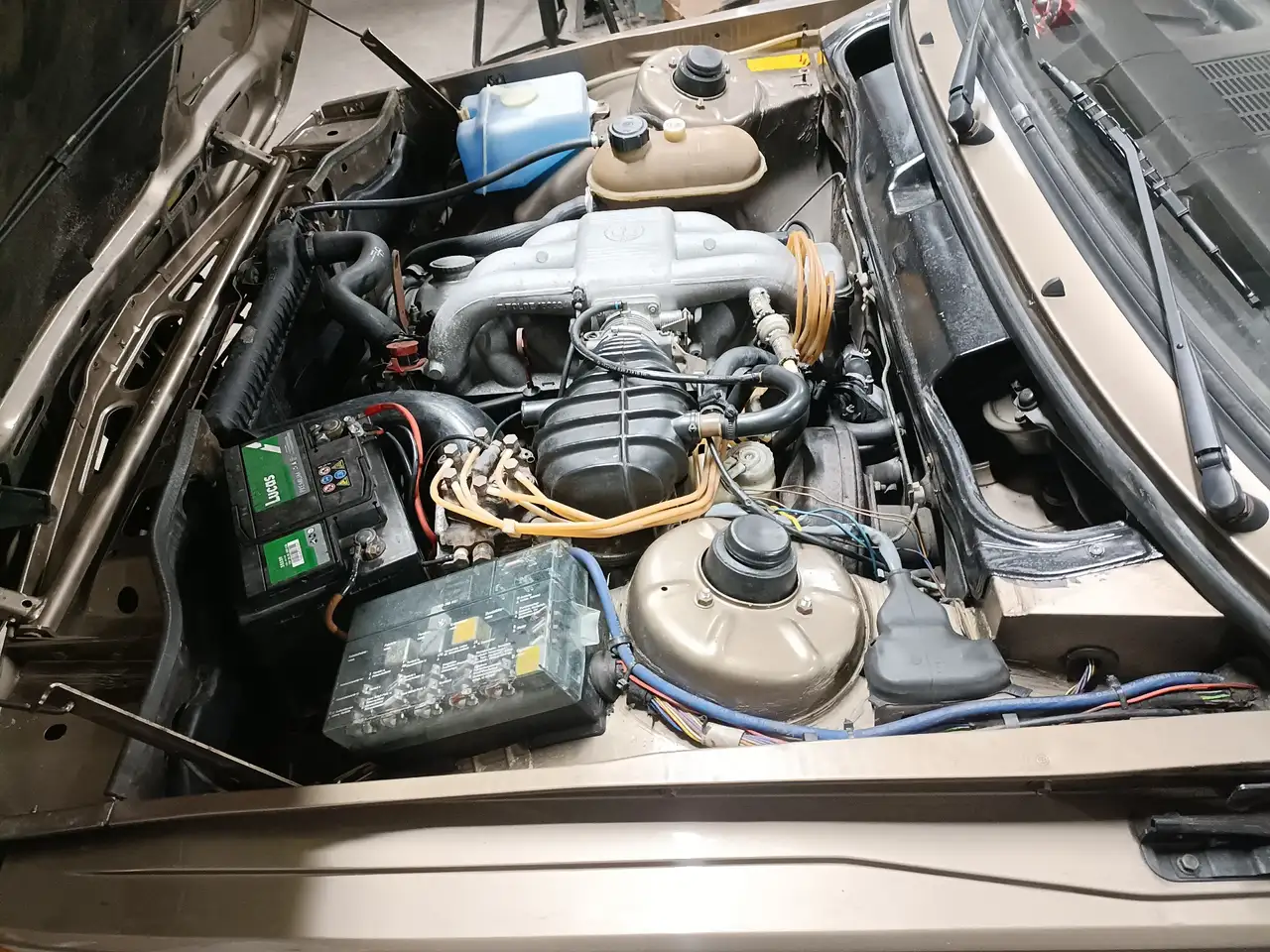 BMW 323 e21 323i, foto 10