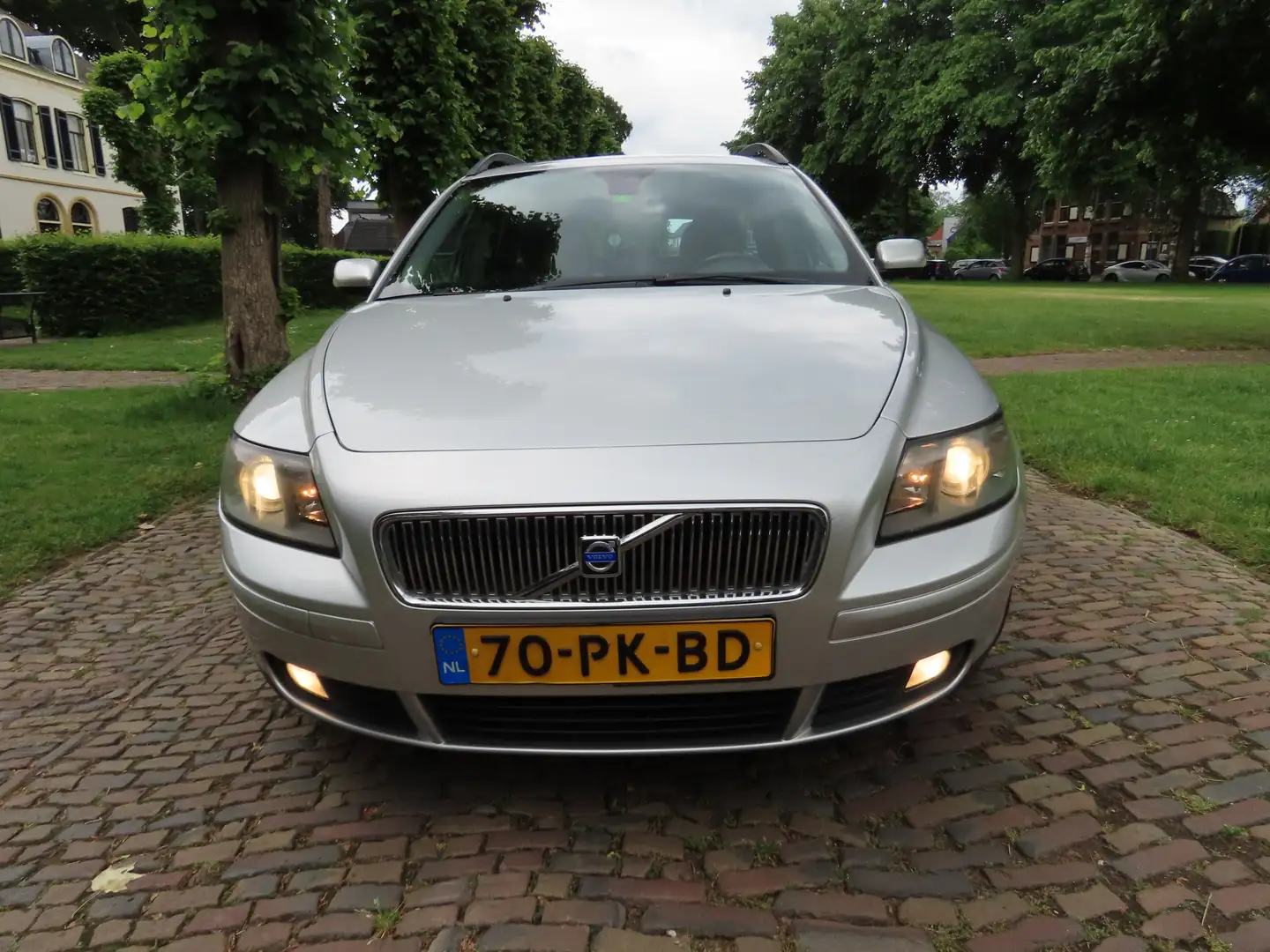Volvo V50 2.4 Elite Automaat Leer/Stof Ecc Cruisecontrol Xen Grau - 2