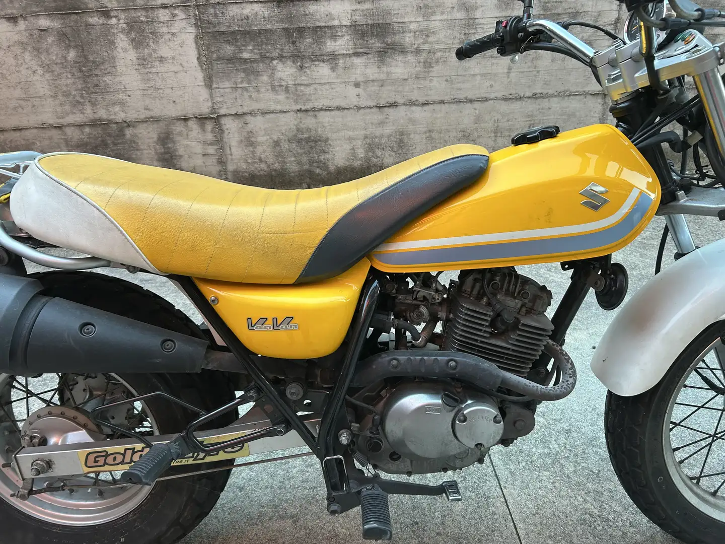 Suzuki VanVan 125 naked - 1