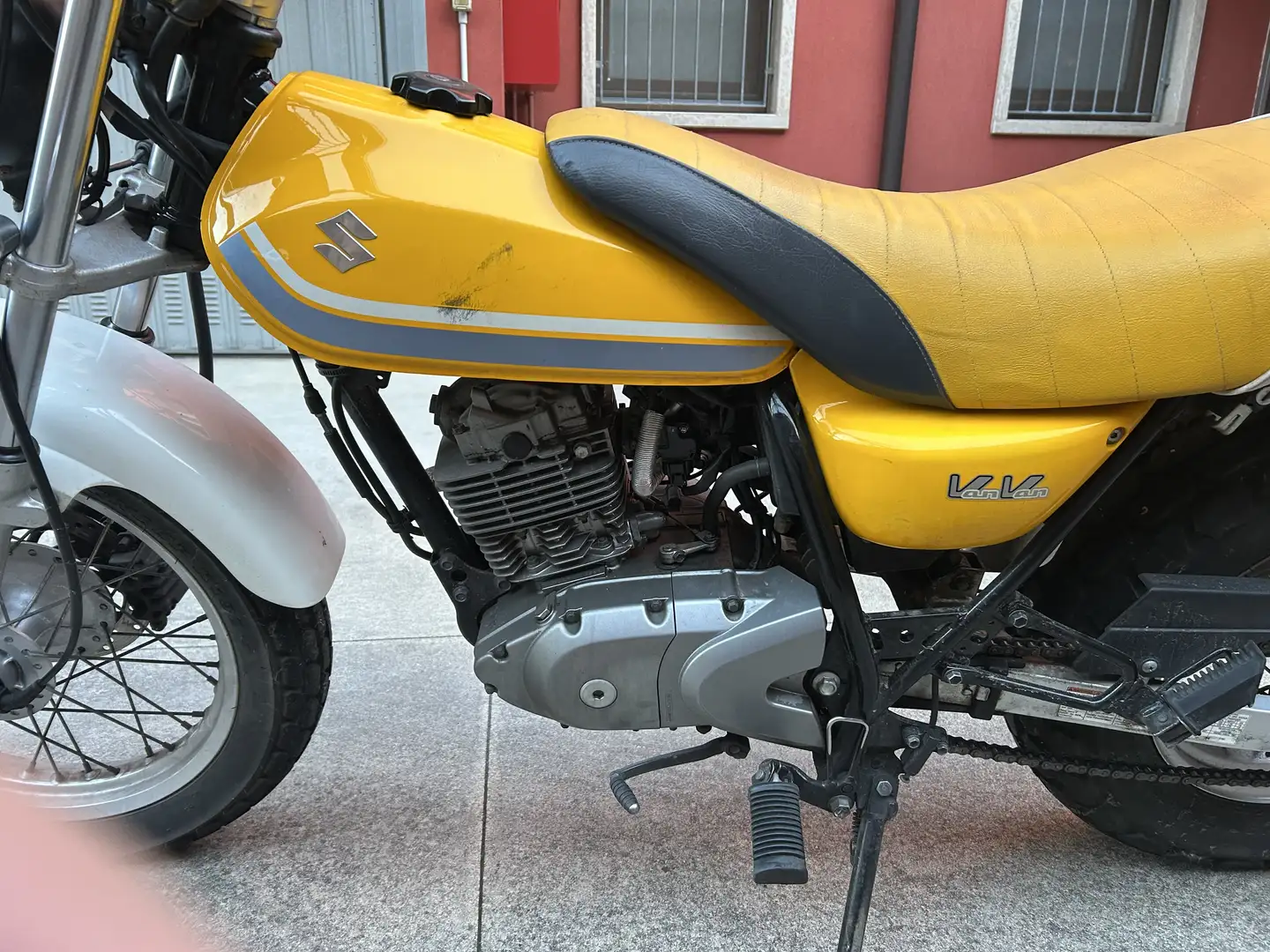 Suzuki VanVan 125 naked - 2