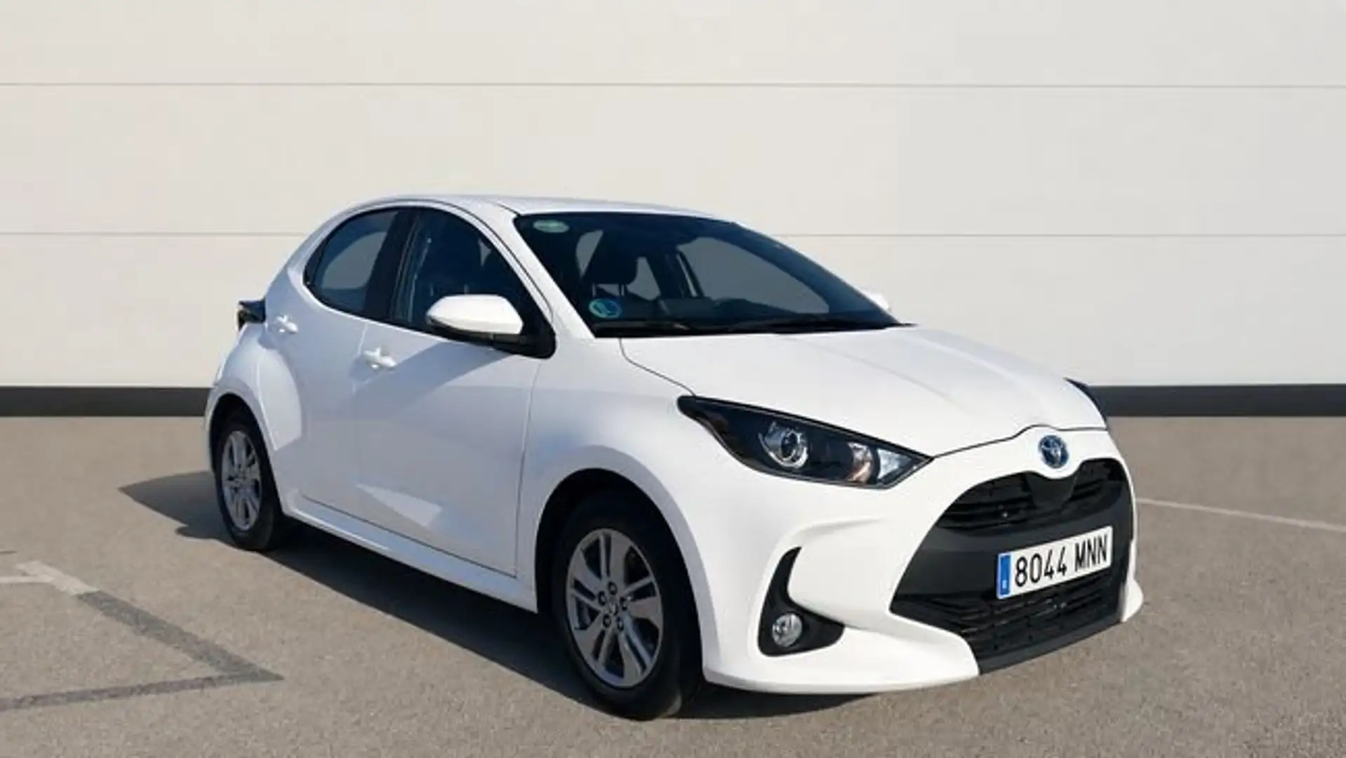 Toyota Yaris 1.5 VVT-I HEV AUTO BUSINESS PLUS 116 5P Blanco - 1