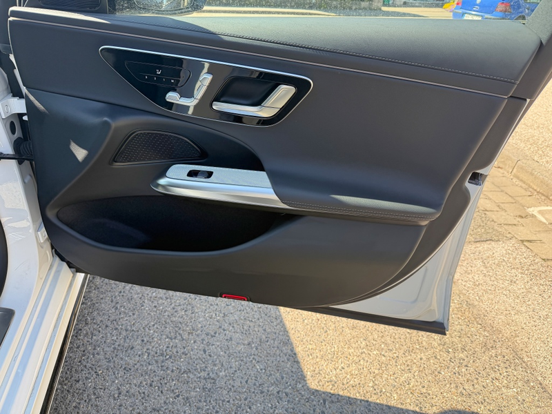 Mercedes-Benz E 220 d T 4M AMG Advanced Plus 4M AHK WinP+M&S 18" — photo 15