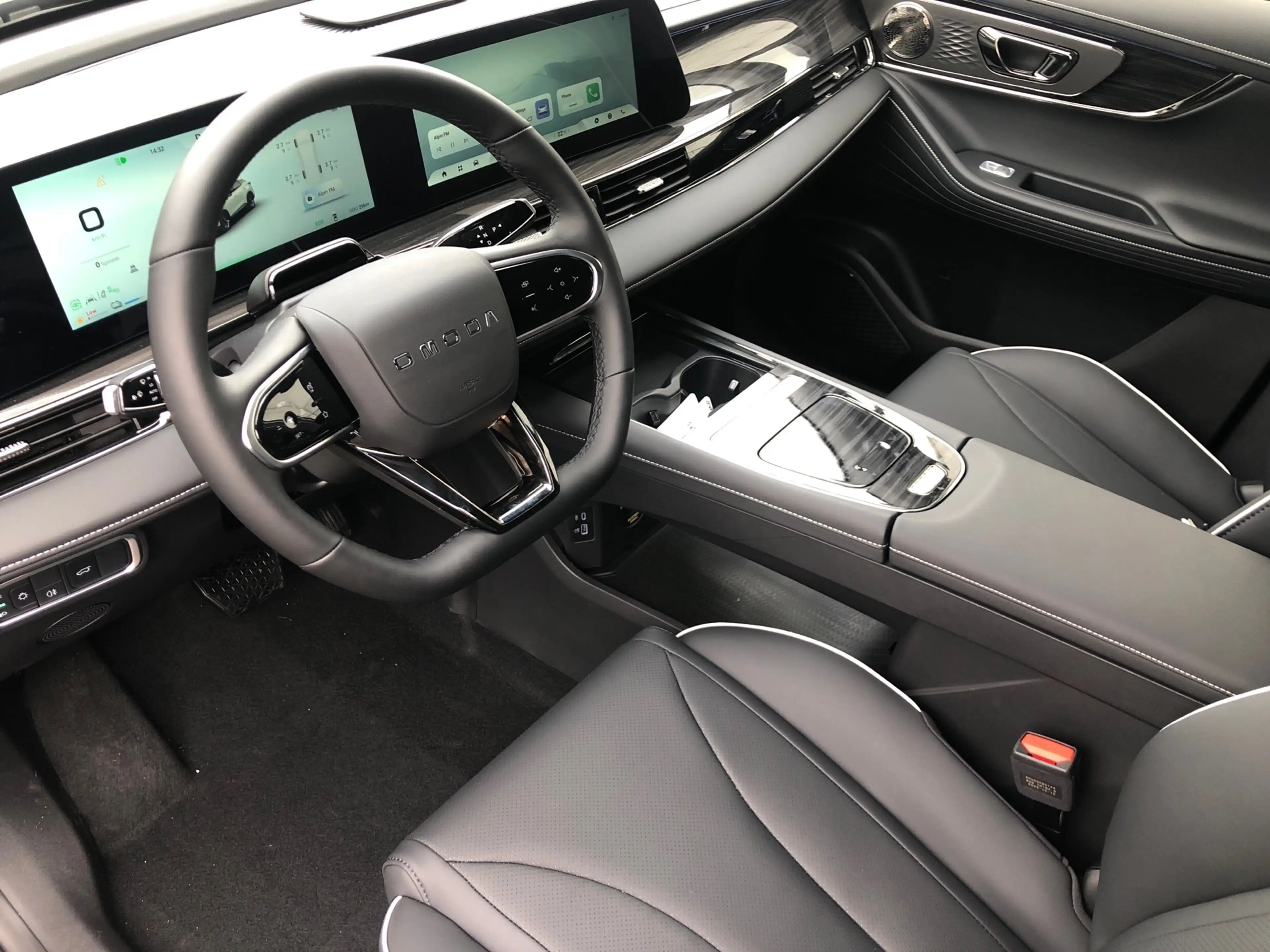Omoda 5 OMODA 5 Premium Hybrid — photo 12