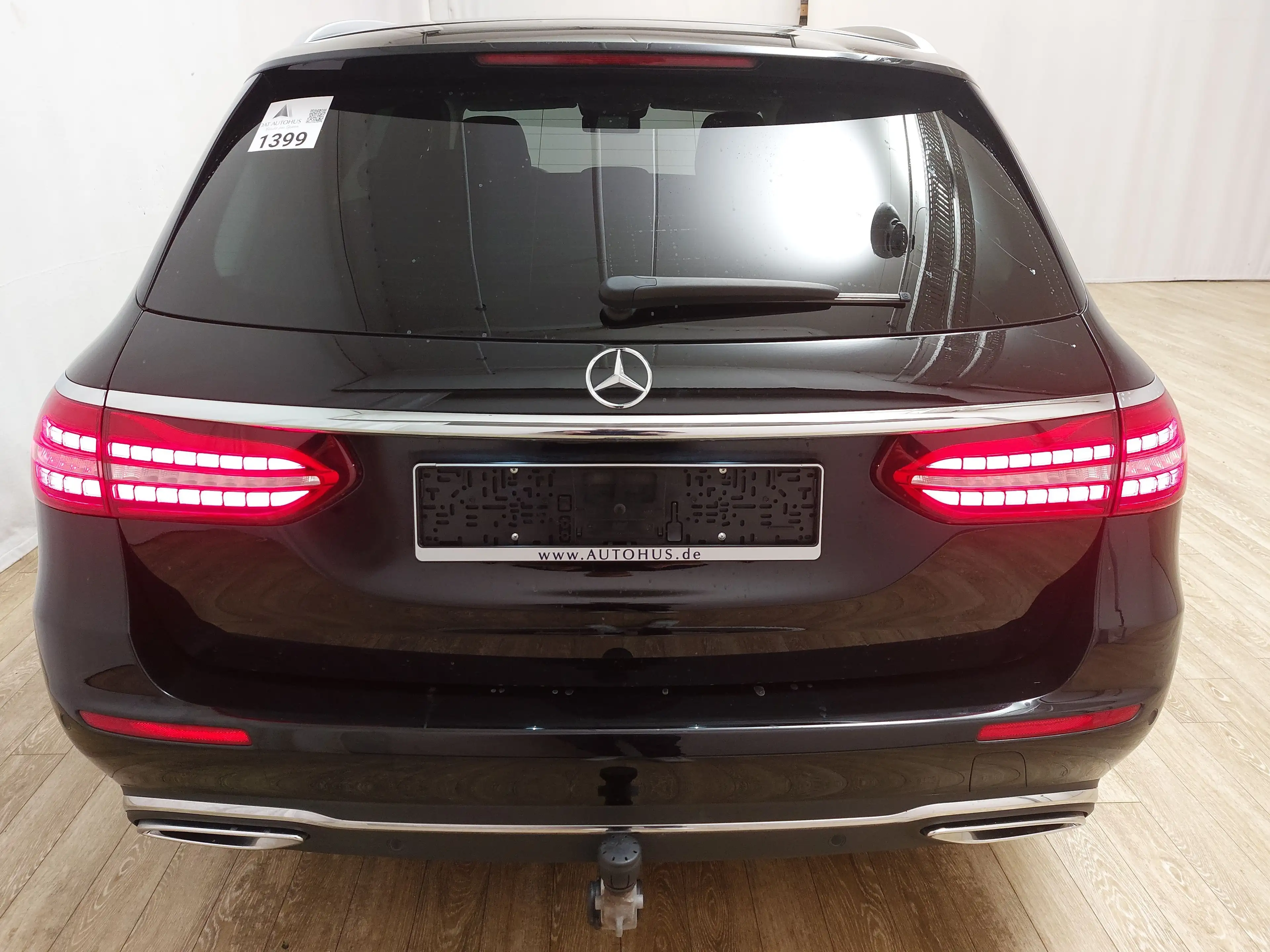 Mercedes-Benz E 220 d T Avantgarde T-Leder Navi LED Widescreen KLIMAAUT RADIO MFL — photo 14