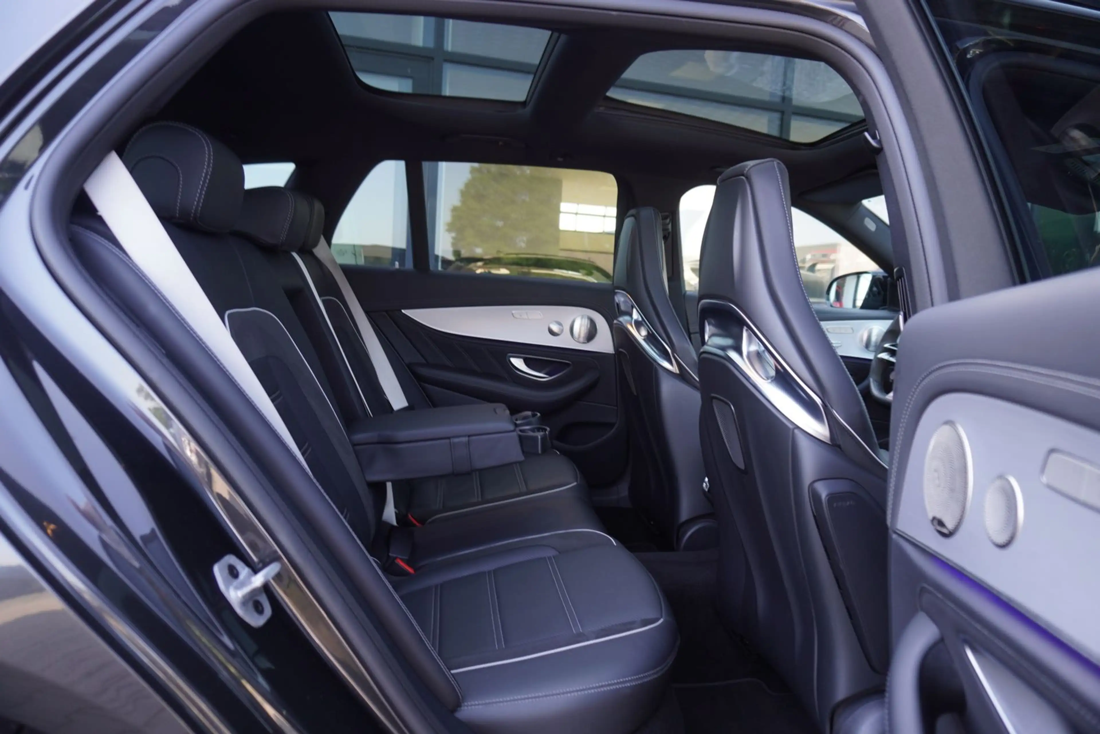 Mercedes-Benz E 63 AMG S 4Matic+/Pano/P-Sitze/Keramik/HUD/360° — photo 11