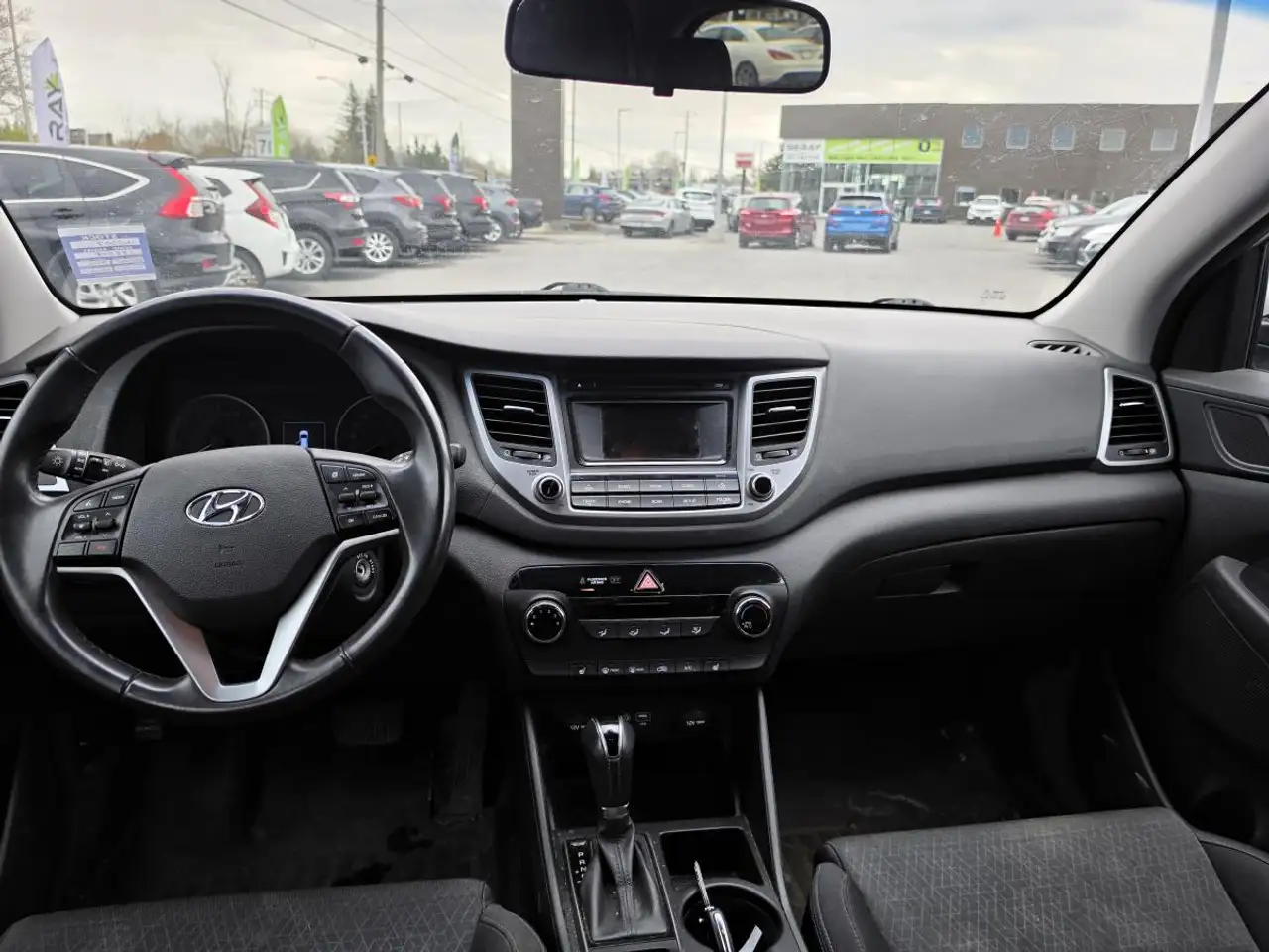 Hyundai TUCSON снимка Hyundai TUCSON