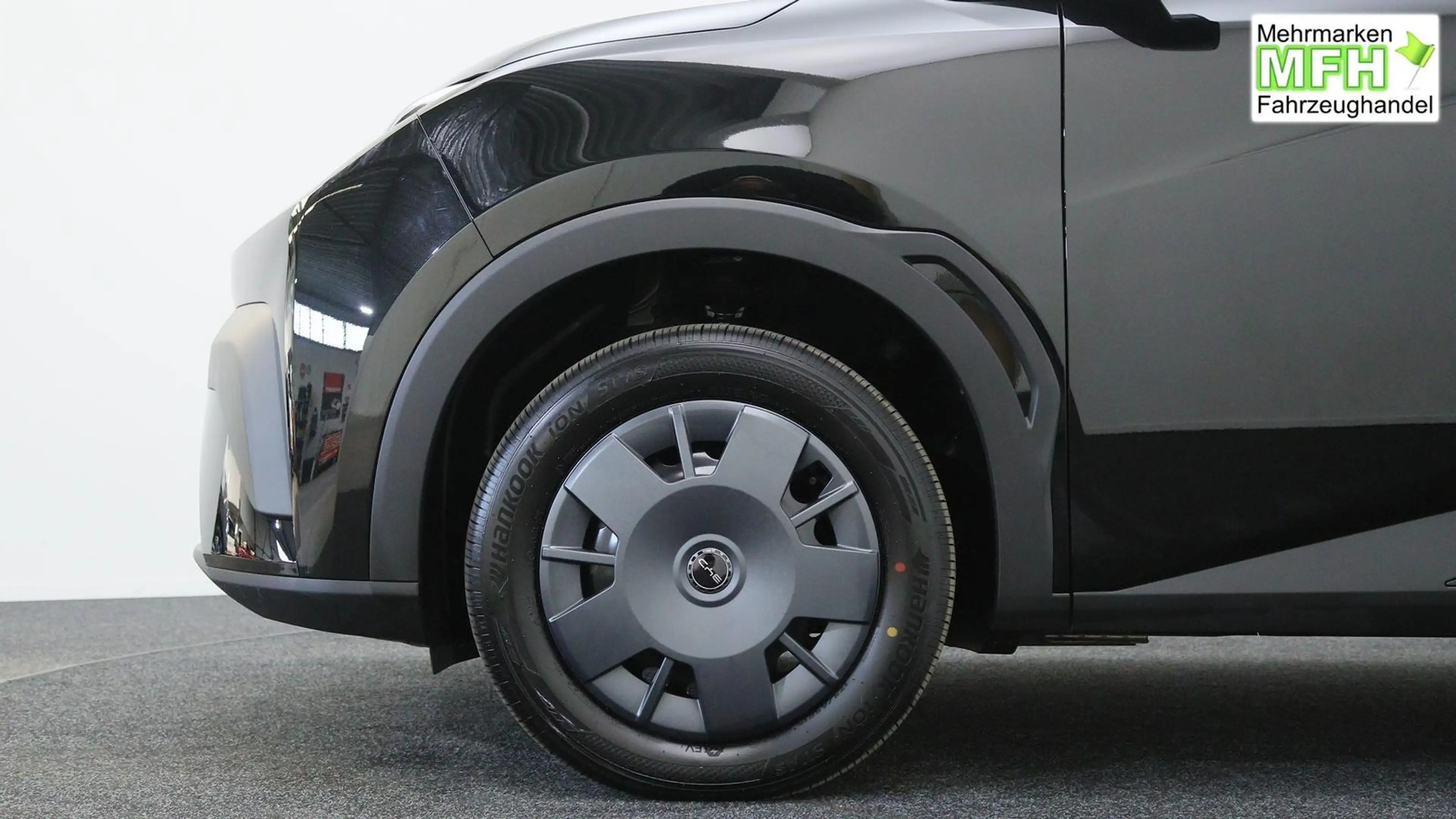 BYD Dolphin Surf Active 30 kWh / Navi ACC PDC H + Kamera Klimaau... — photo 10