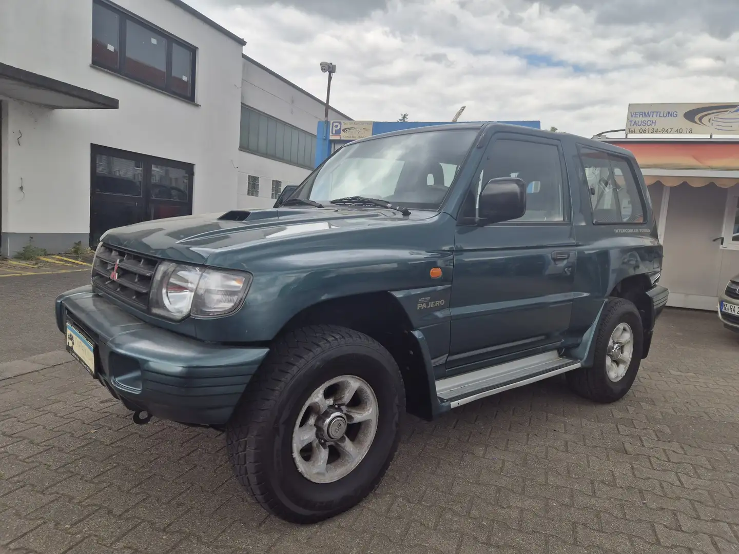 Mitsubishi Pajero TD Classic 2500 **nur 132 Tkm** Grün - 1