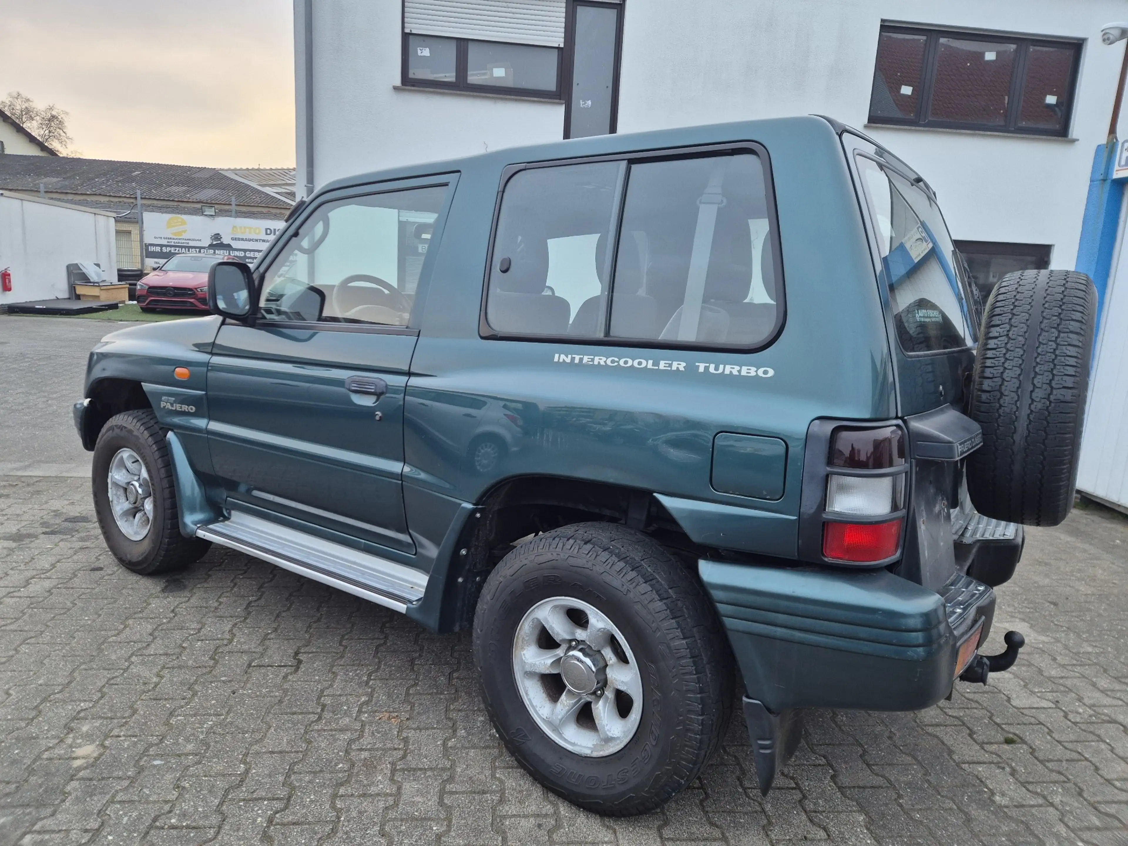 Mitsubishi Pajero TD Classic 2500 **nur 132 Tkm** — photo 7