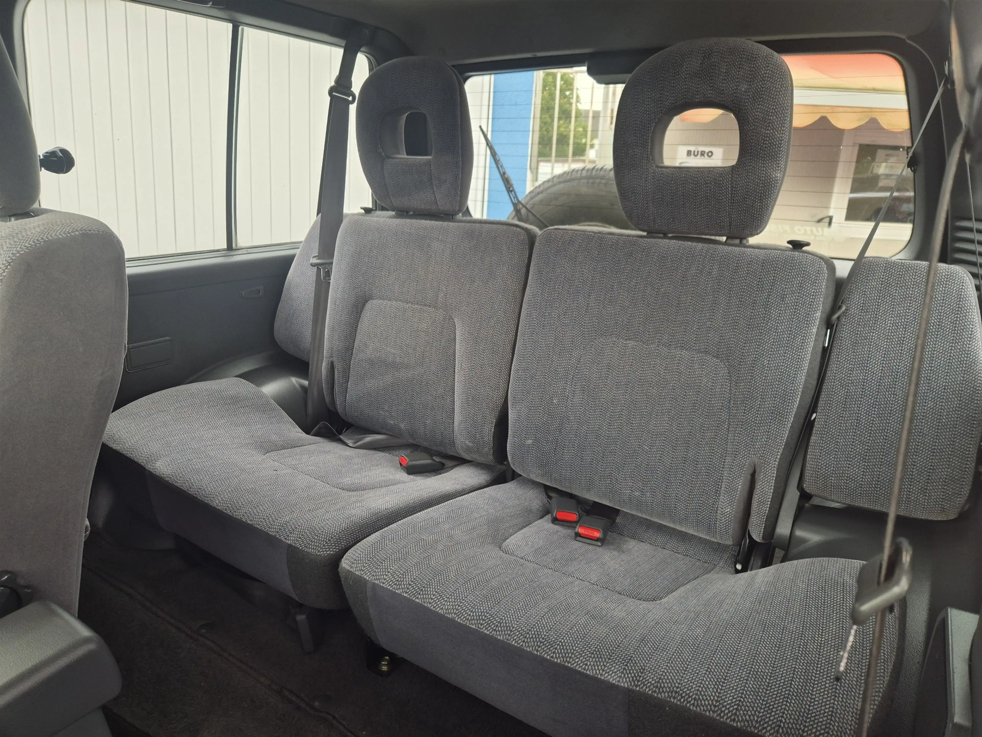 Mitsubishi Pajero TD Classic 2500 **nur 132 Tkm** — photo 12