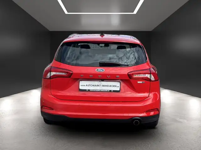 Ford Focus view 10