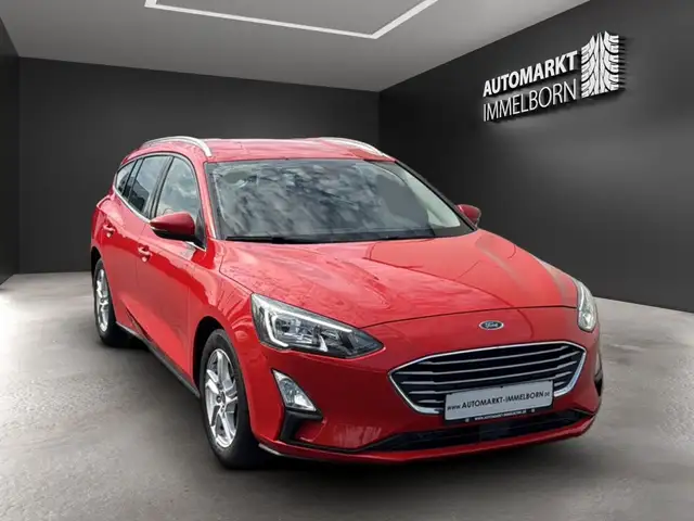 Ford Focus view 2