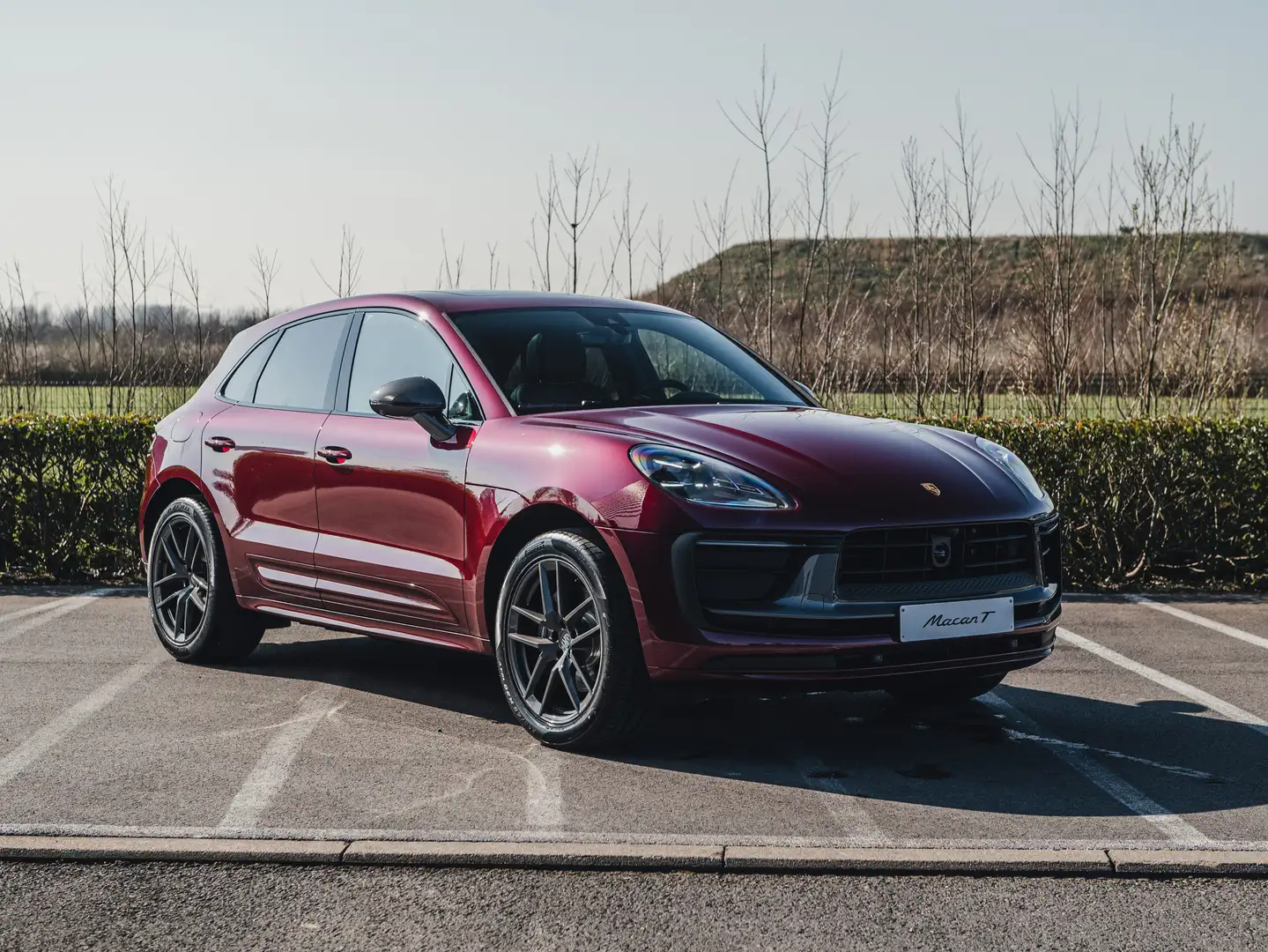 Porsche Macan T | PTS | LuchtV | SportC | 360* | Pano | ACC Rouge - 1