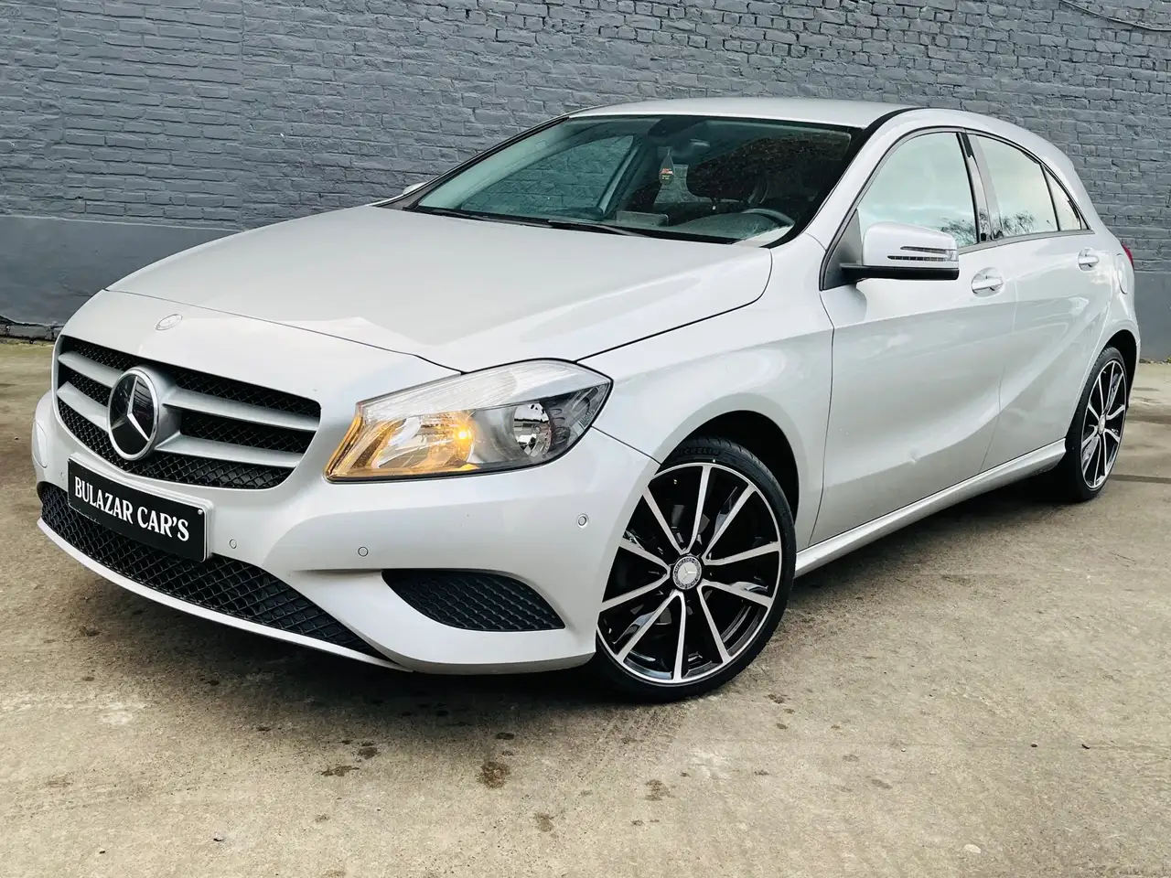 2015 - Mercedes-Benz A 180 A 180 Boîte automatique Berline