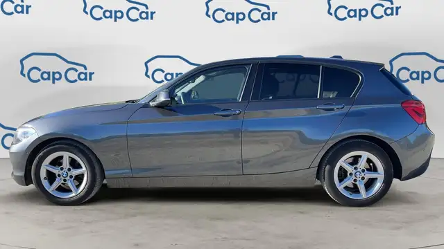 BMW 1 Series view 2