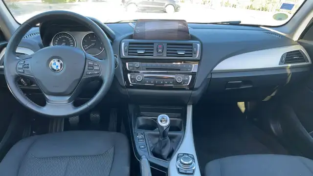 BMW 1 Series view 11