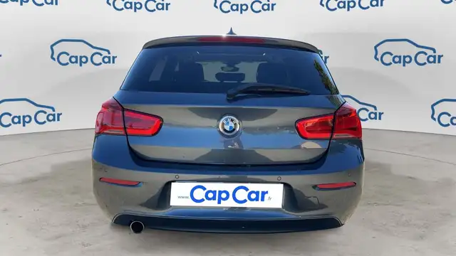 BMW 1 Series view 3