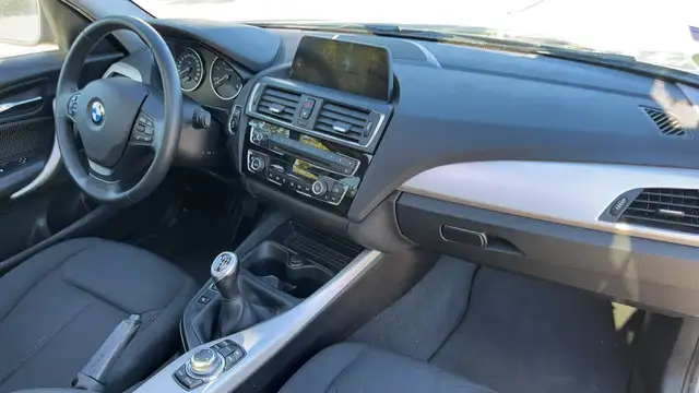 BMW 1 Series view 10
