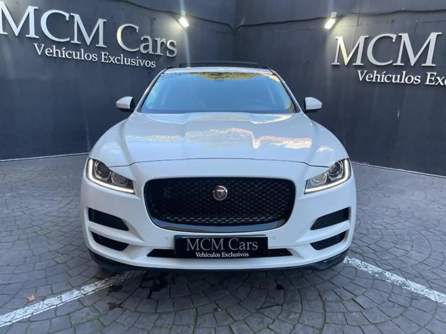 Jaguar F-Pace 2.0i4D Prestige Aut. AWD 240 Blanc - 2