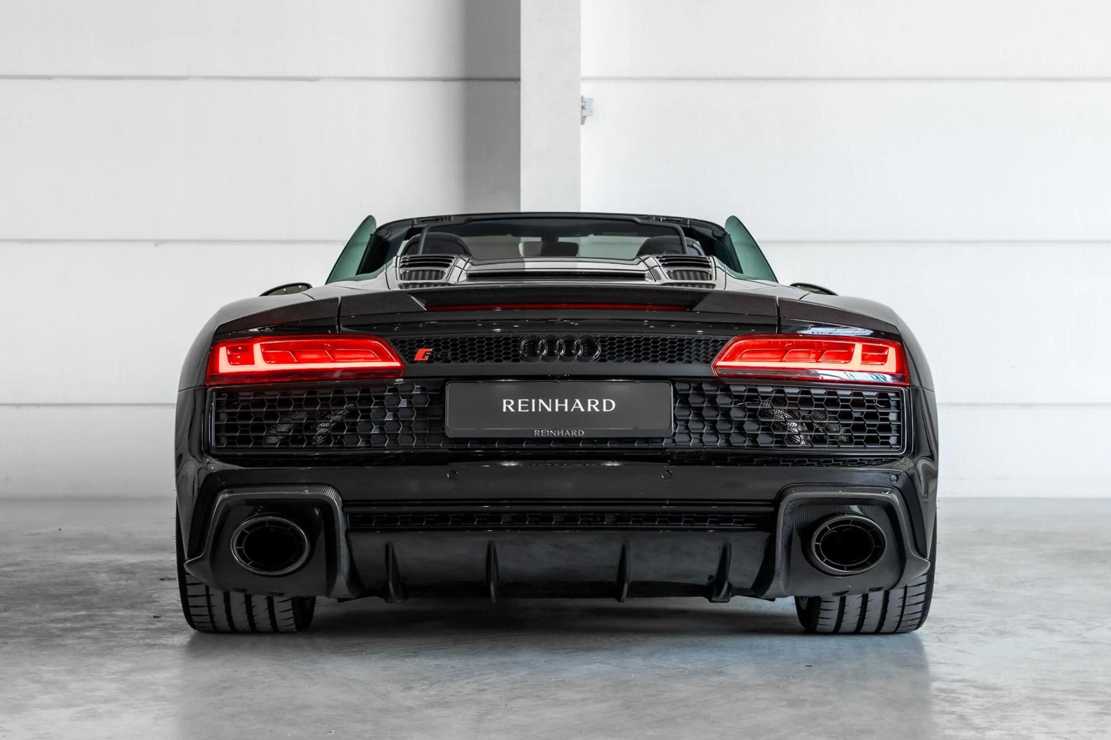 Audi R8 Spyder 5.2 Performance Quattro / Dlr. ond. / Keram — photo 9