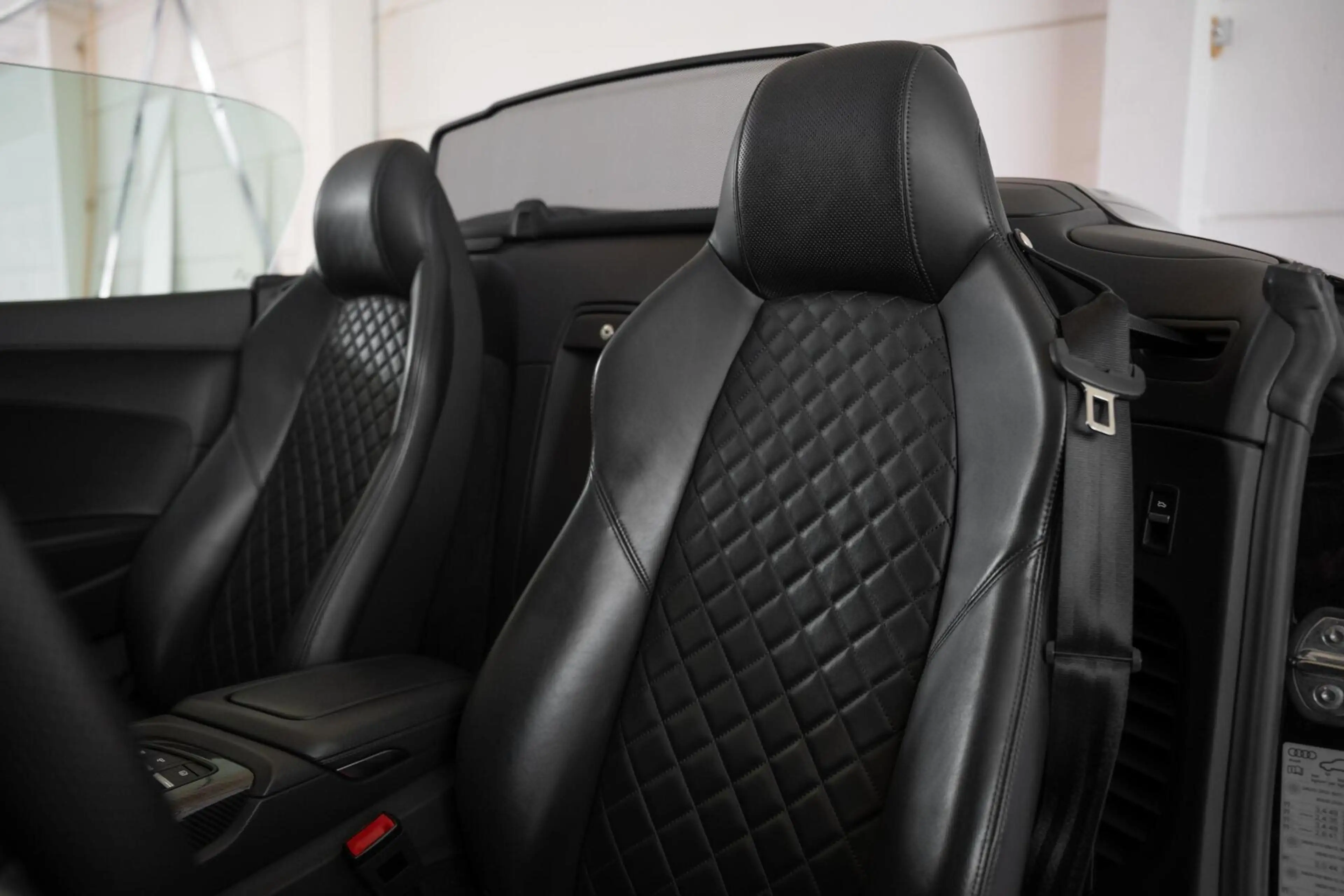 Audi R8 Spyder 5.2 Performance Quattro / Dlr. ond. / Keram — photo 14