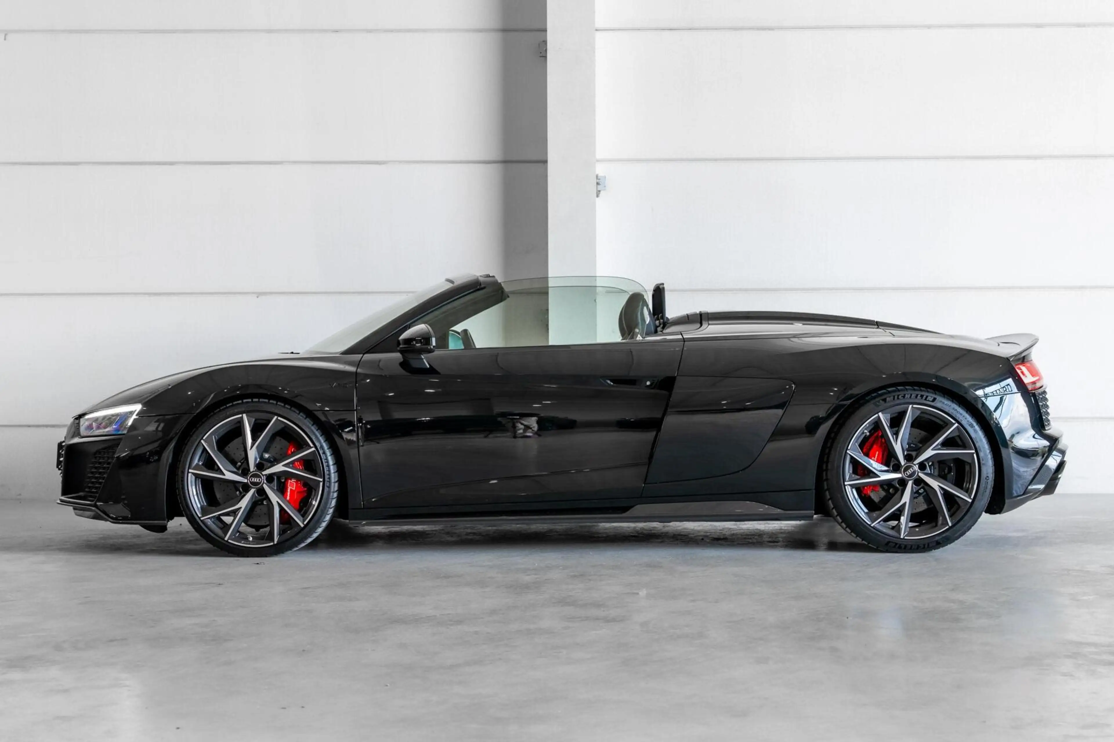 Audi R8 Spyder 5.2 Performance Quattro / Dlr. ond. / Keram — photo 5