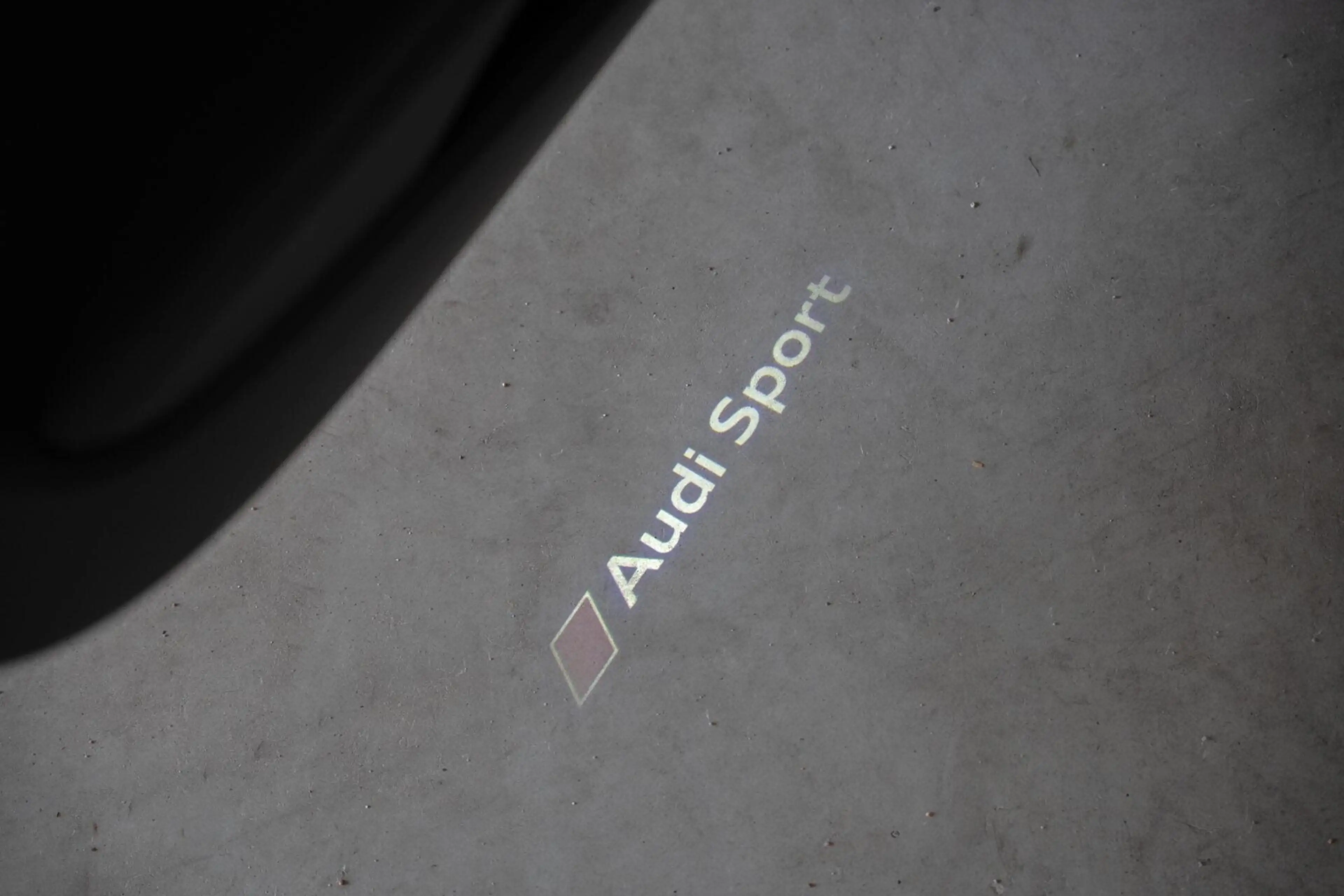 Audi R8 Spyder 5.2 Performance Quattro / Dlr. ond. / Keram — photo 45
