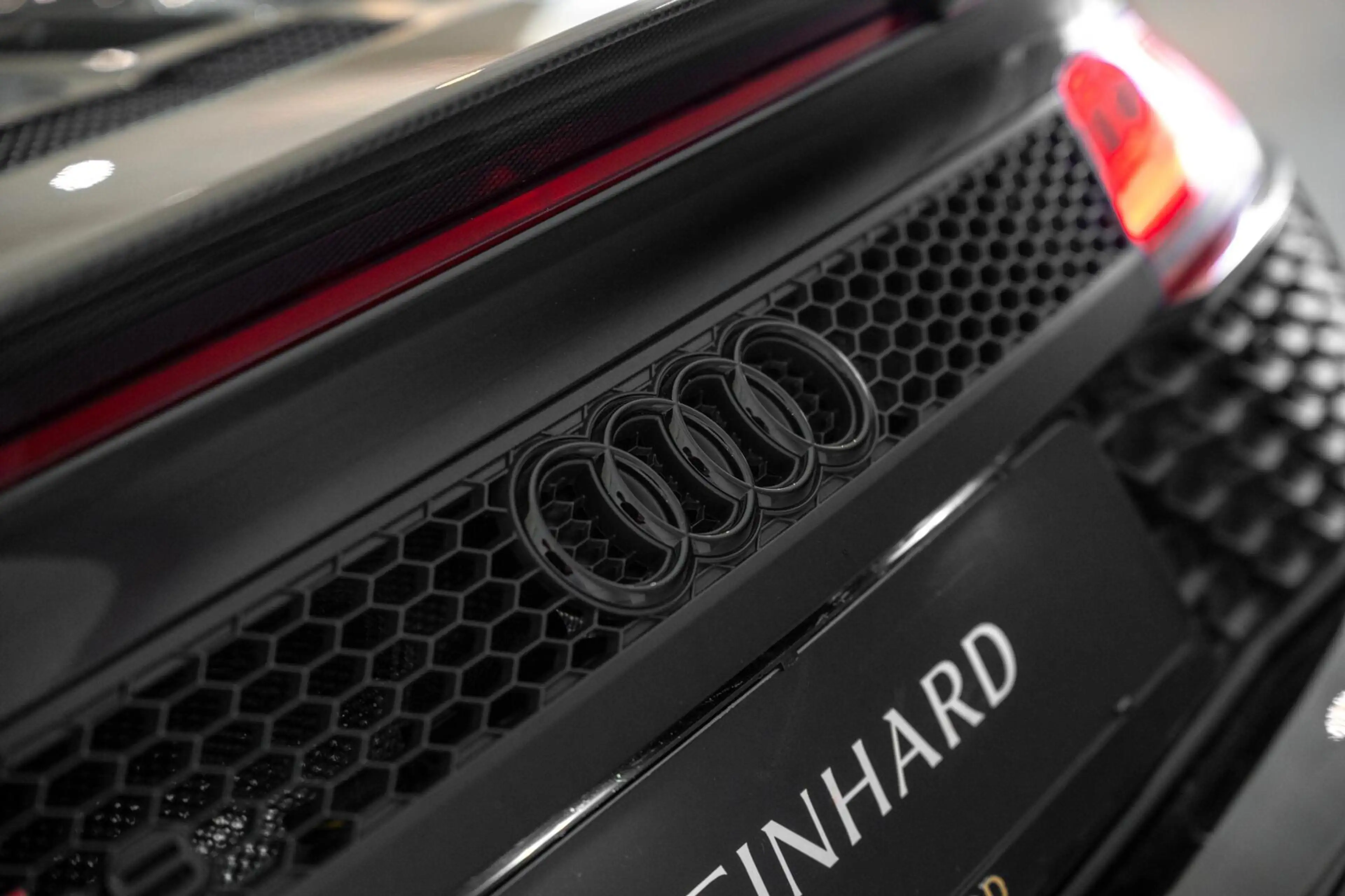 Audi R8 Spyder 5.2 Performance Quattro / Dlr. ond. / Keram — photo 46