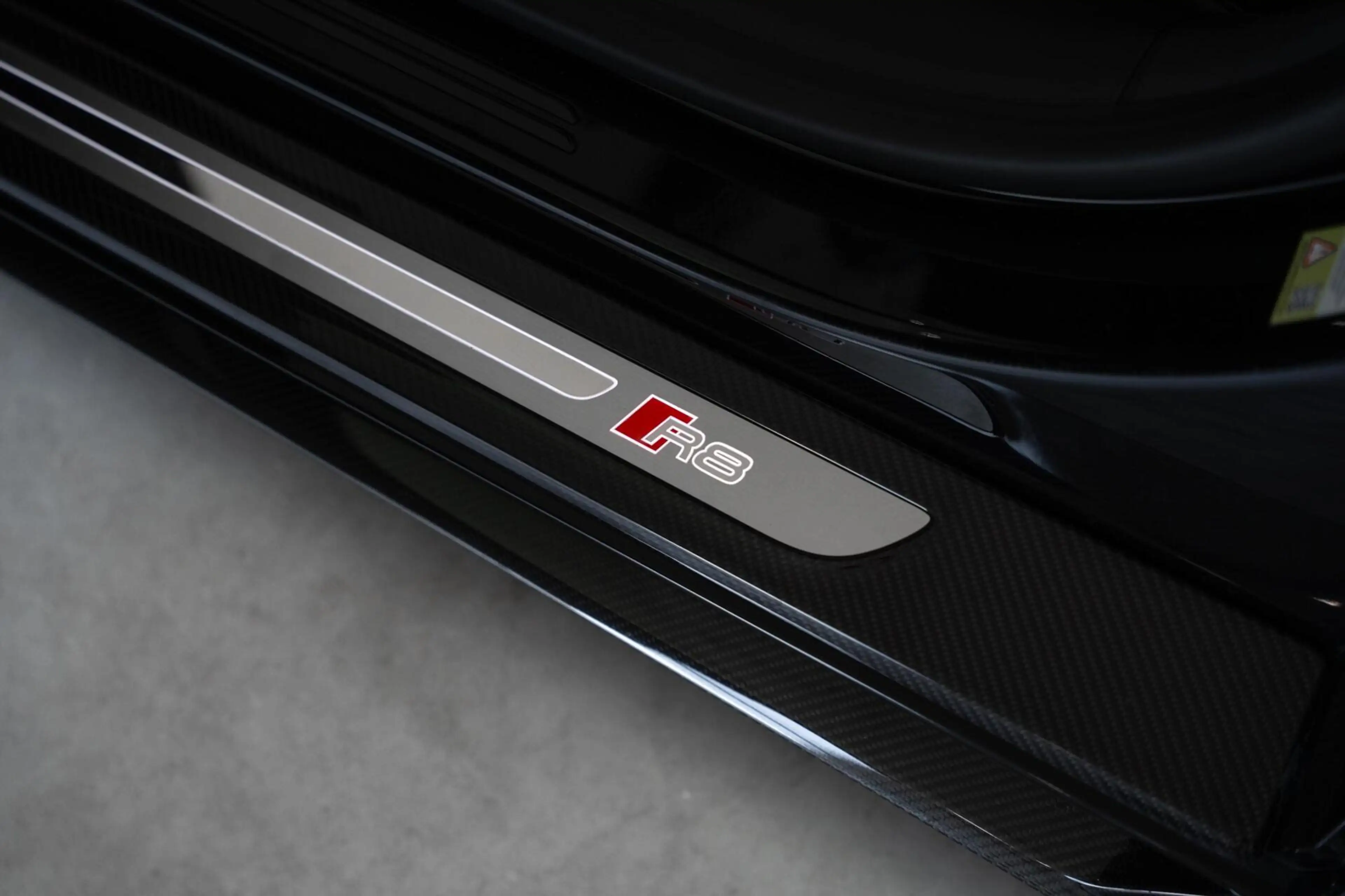 Audi R8 Spyder 5.2 Performance Quattro / Dlr. ond. / Keram — photo 44