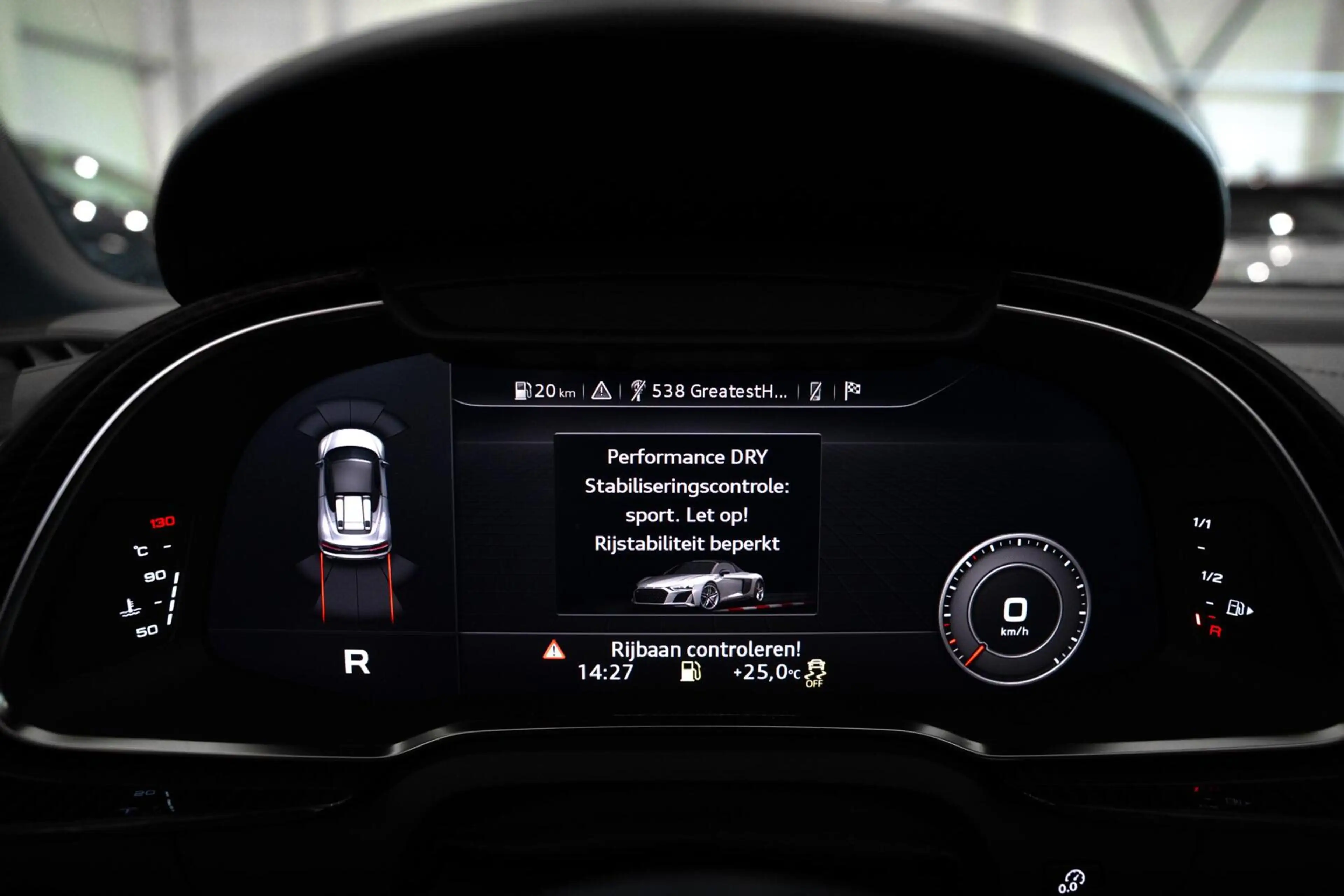 Audi R8 Spyder 5.2 Performance Quattro / Dlr. ond. / Keram — photo 23