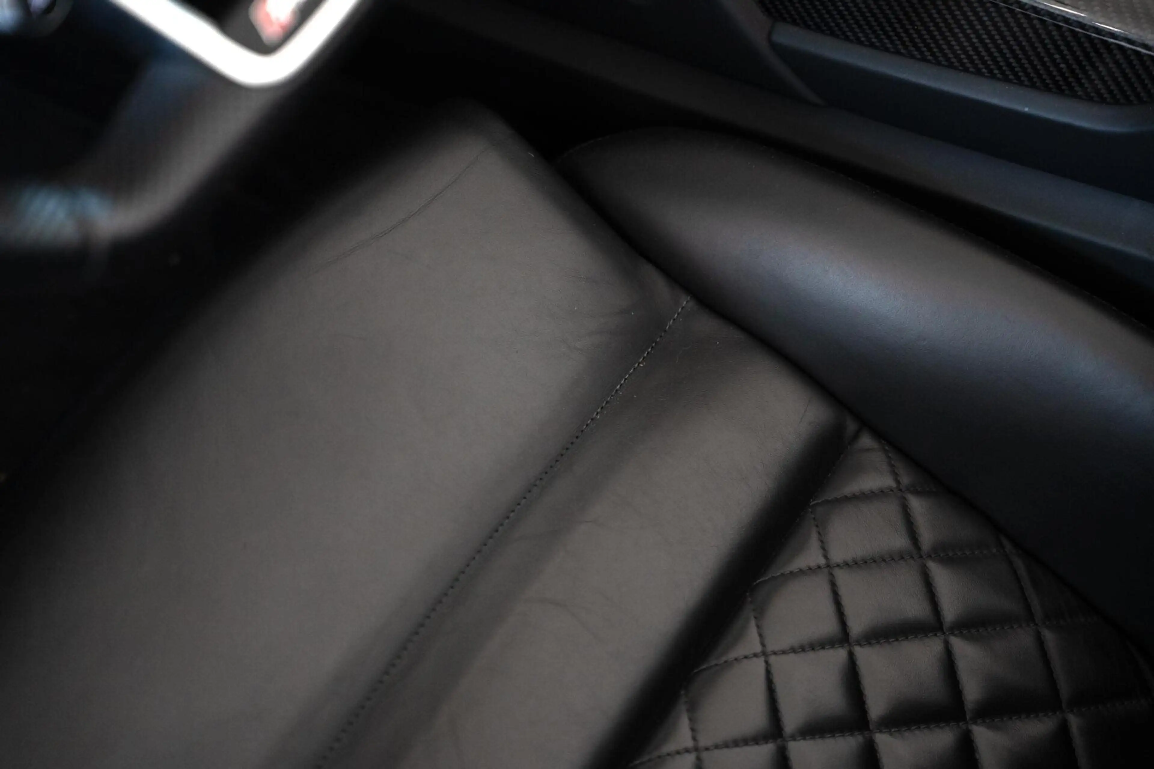 Audi R8 Spyder 5.2 Performance Quattro / Dlr. ond. / Keram — photo 15