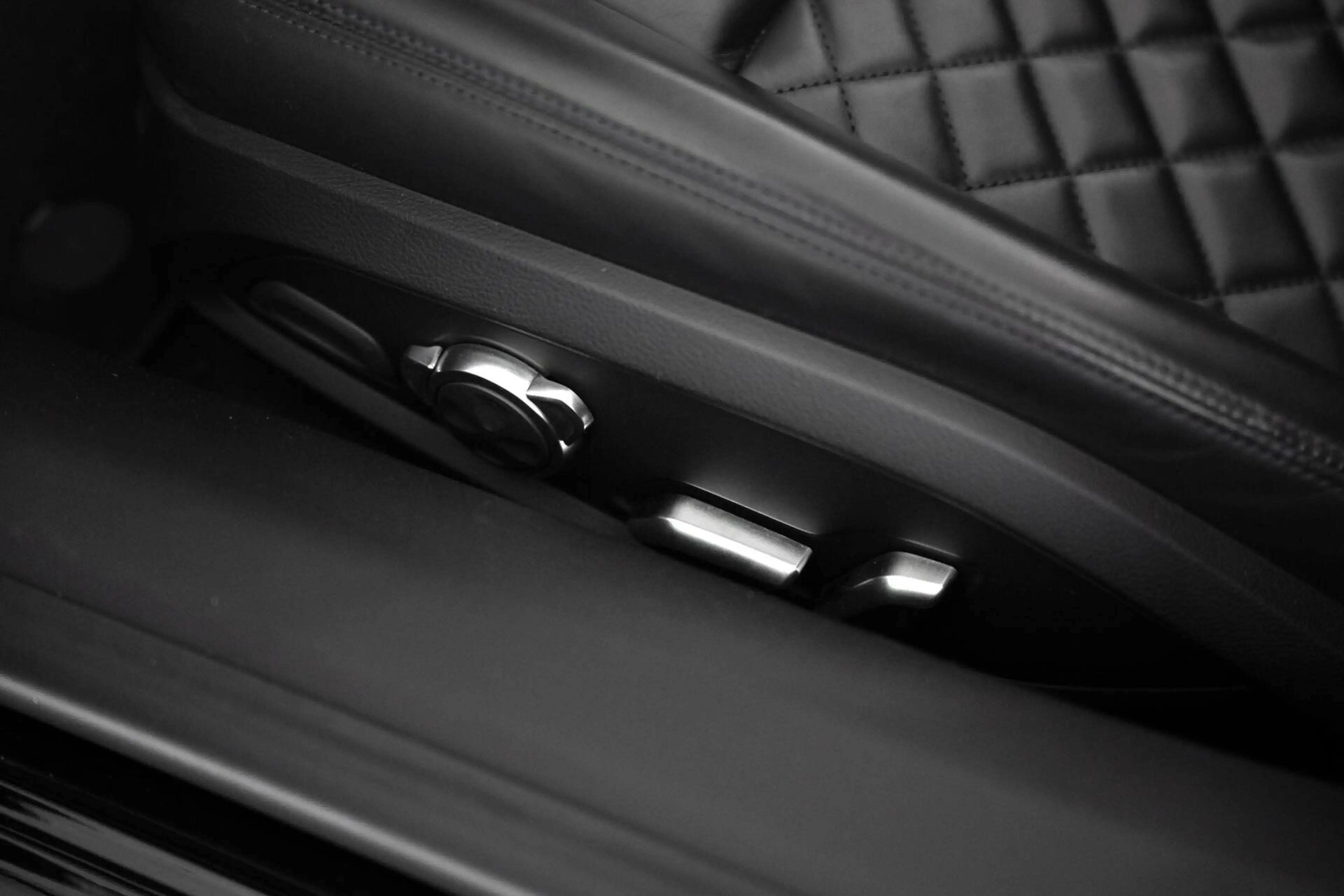 Audi R8 Spyder 5.2 Performance Quattro / Dlr. ond. / Keram — photo 17