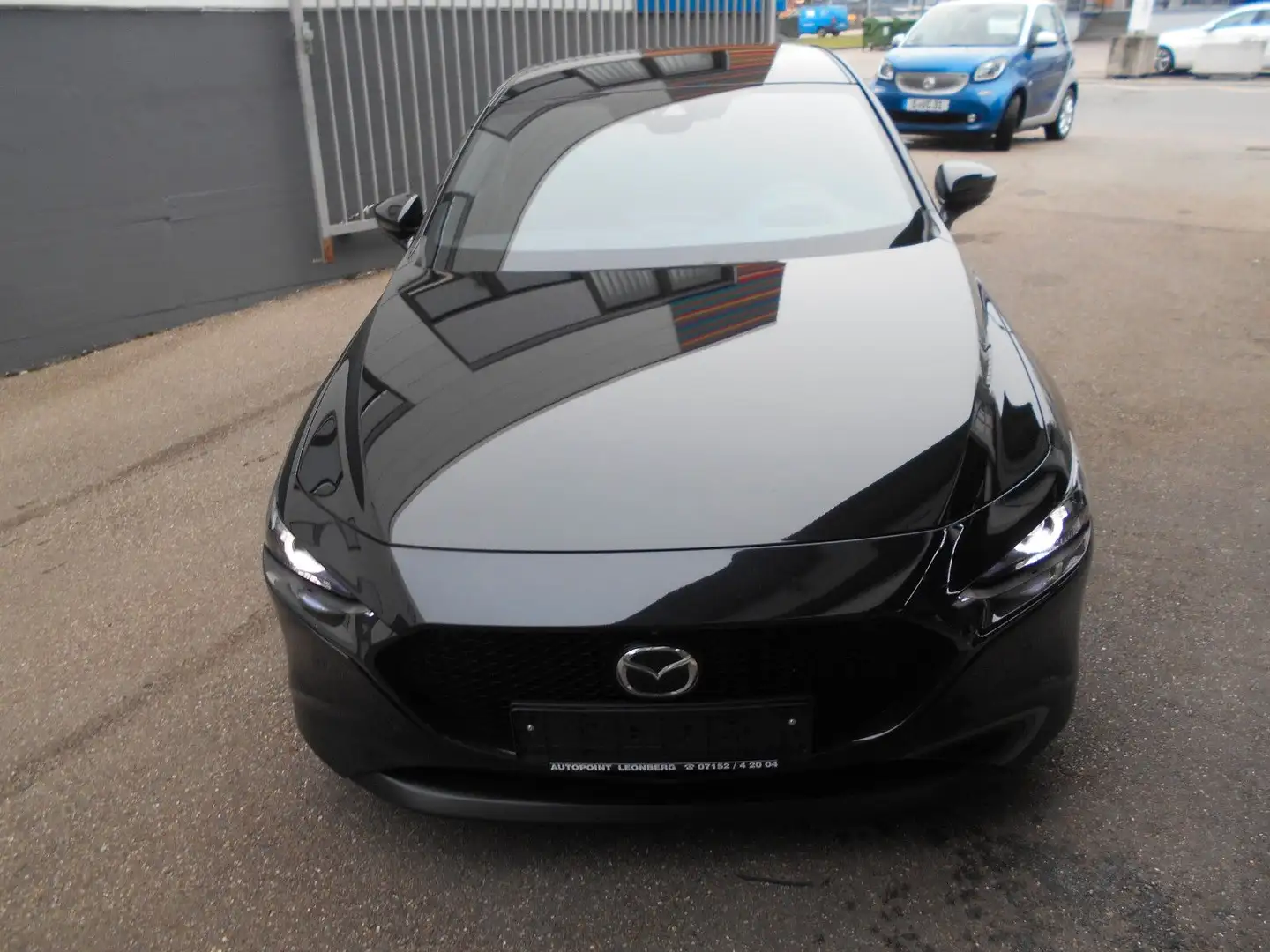 Mazda 3 Lim. 5-trg. Selection, Automatik Schwarz - 1
