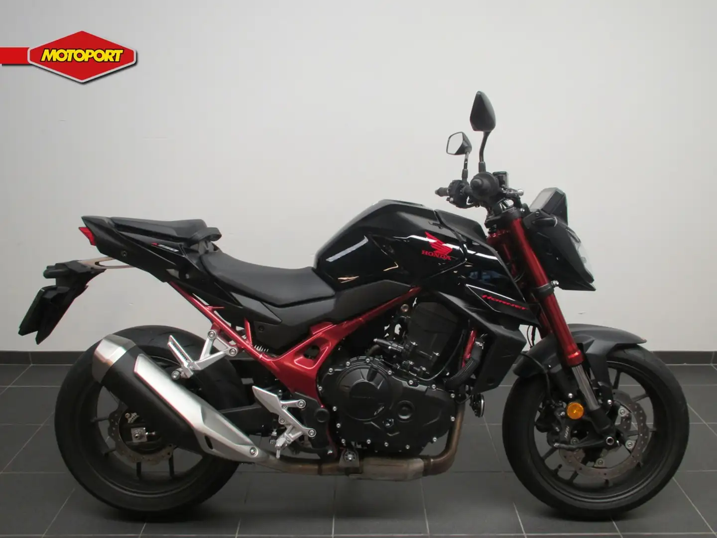 Honda CB 750 HORNET Zwart - 1