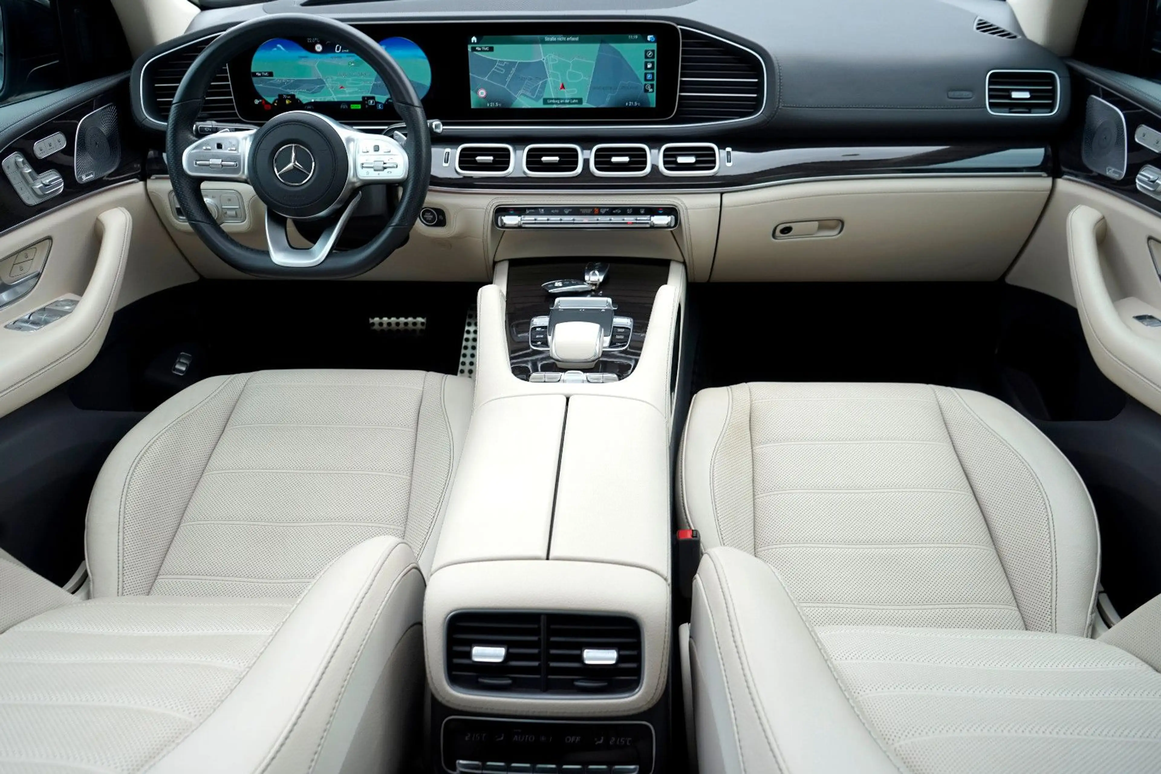 Mercedes-Benz GLS 580 *AMG*Designo*3xTV*E Active*HUD*Massage*SD — photo 13