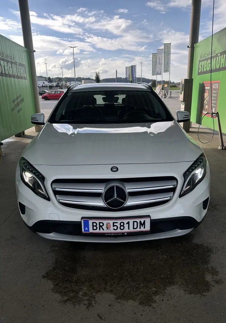 Mercedes-Benz GLA 180 CDI Edition Lifestyle Aut. - 1