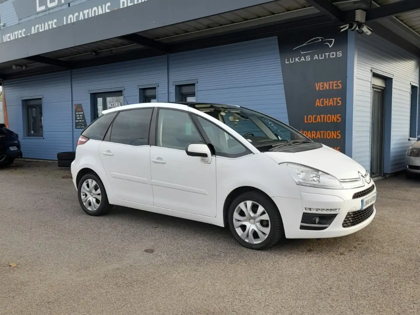 Citroen C4 Picasso HDi 110 FAP Exclusive Blanc - 1