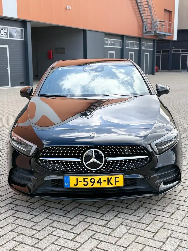 Mercedes-Benz A 180