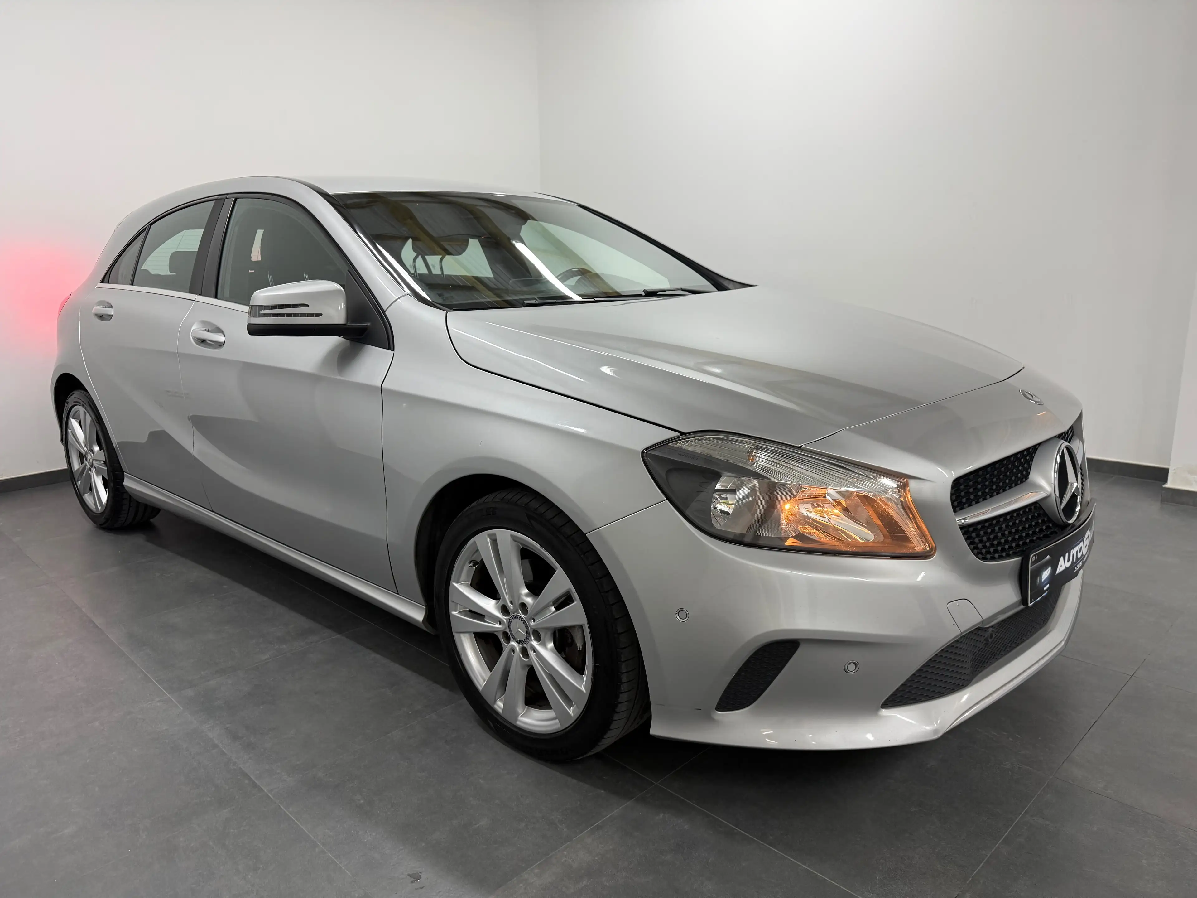 Mercedes-Benz A 200 d - Euro6 - Navi - Boite Auto — photo 8