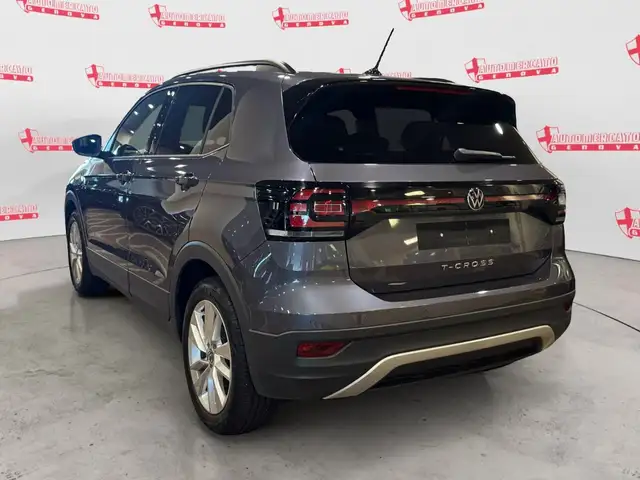 Volkswagen T-Cross view 2