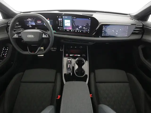 Audi A6 view 11