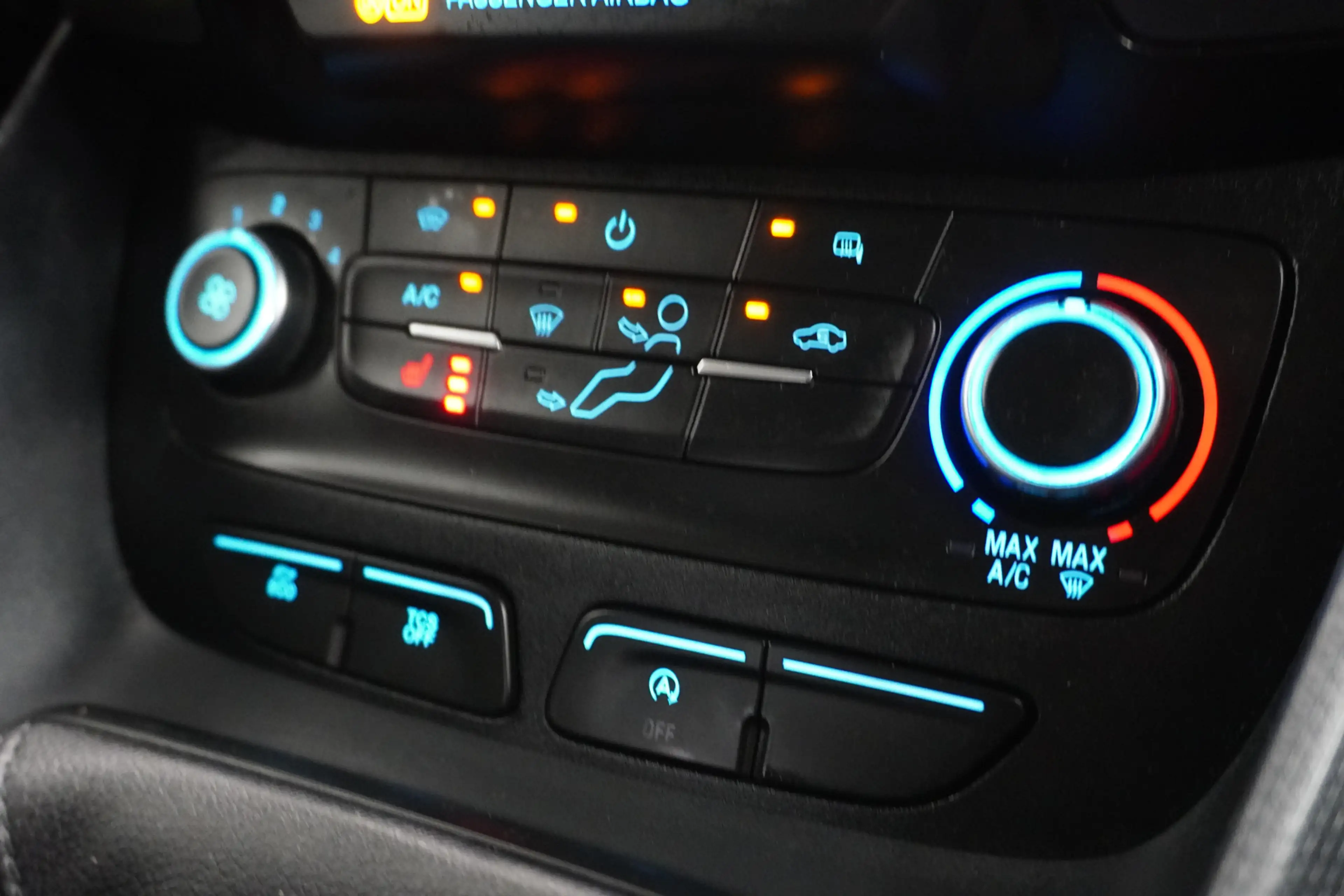 Ford Transit Connect 1.5 EcoBlue 100PK L2 EURO 6 - Airco - Navi - Cruis — photo 13
