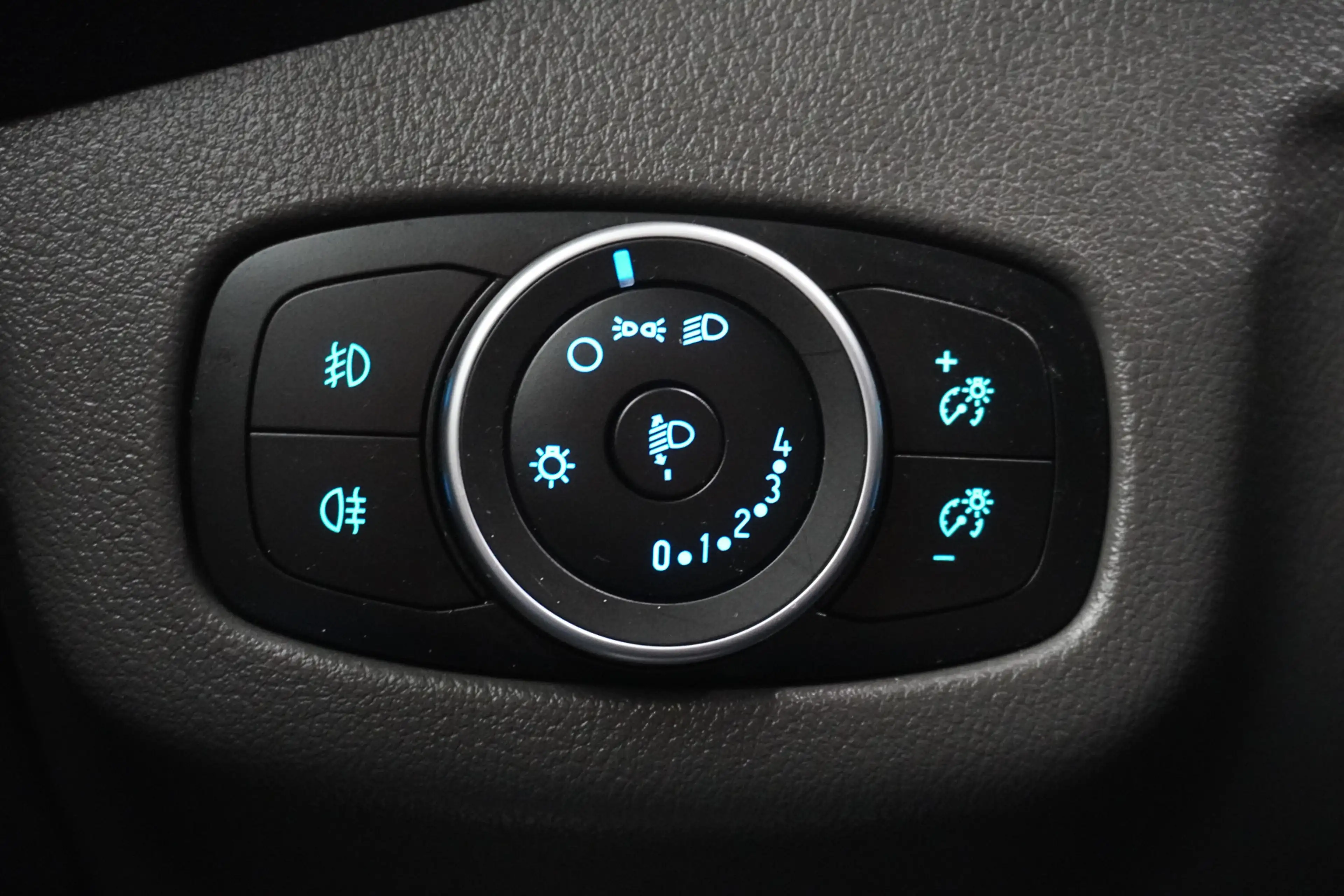 Ford Transit Connect 1.5 EcoBlue 100PK L2 EURO 6 - Airco - Navi - Cruis — photo 18