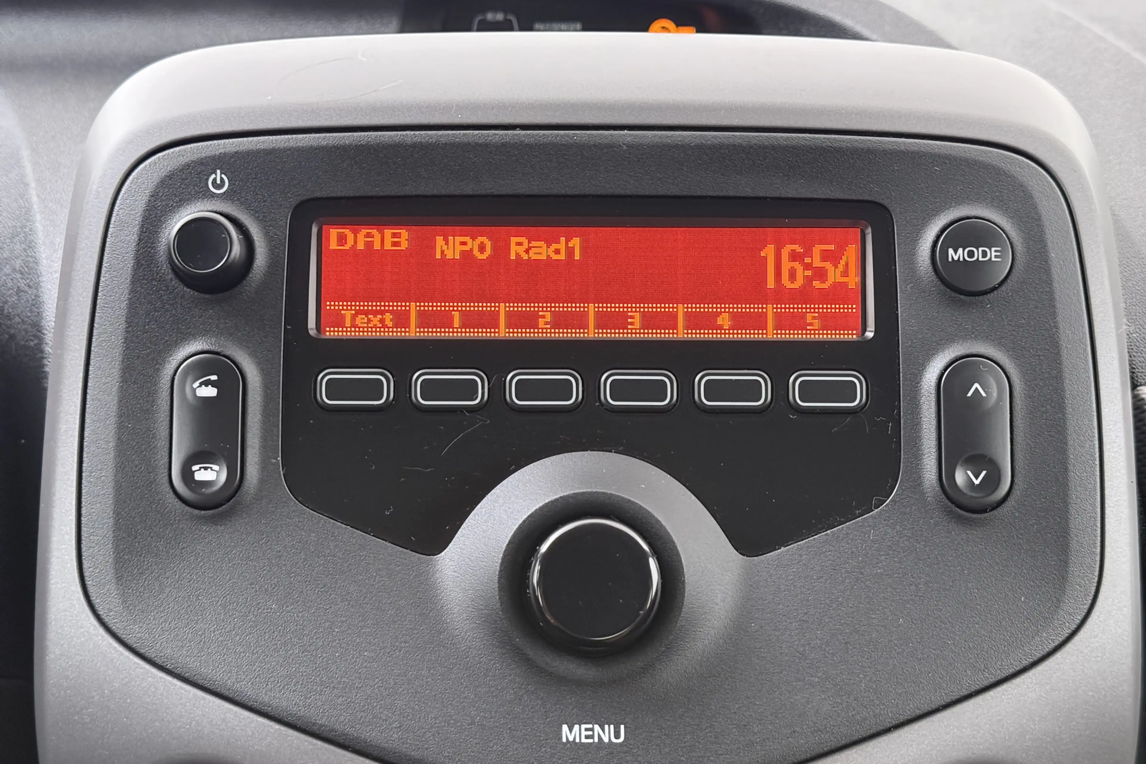 Peugeot 108 1.0 e-VTi Active LED Bluetooth DAB Start/Stop — photo 20