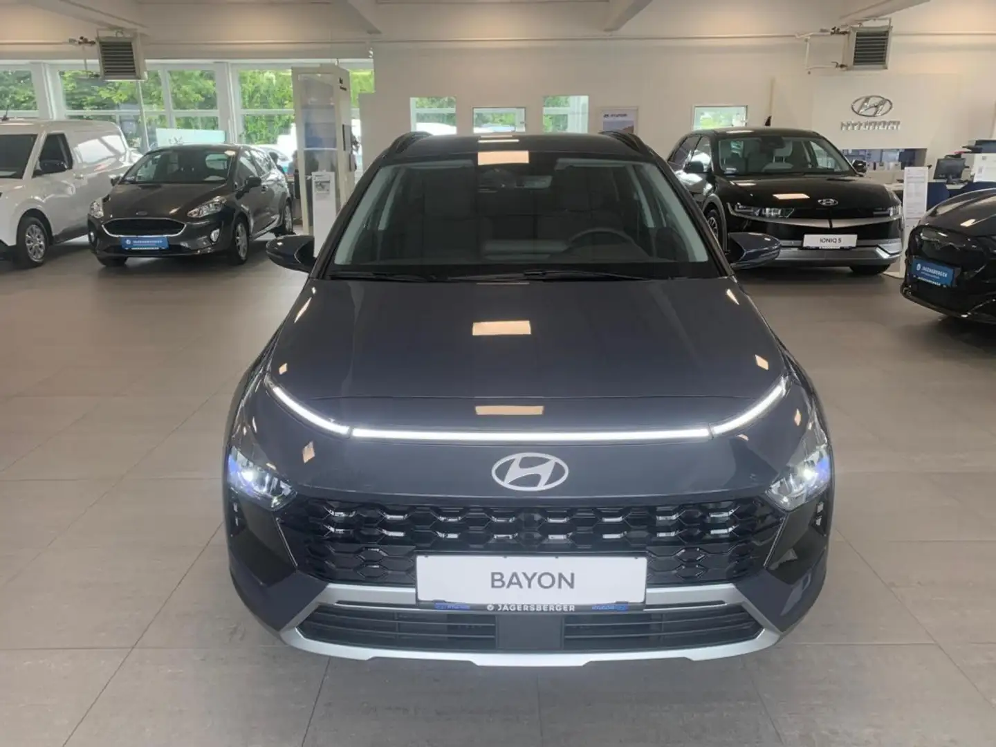 Hyundai BAYON 1,2 MPI GO PLUS Grau - 2