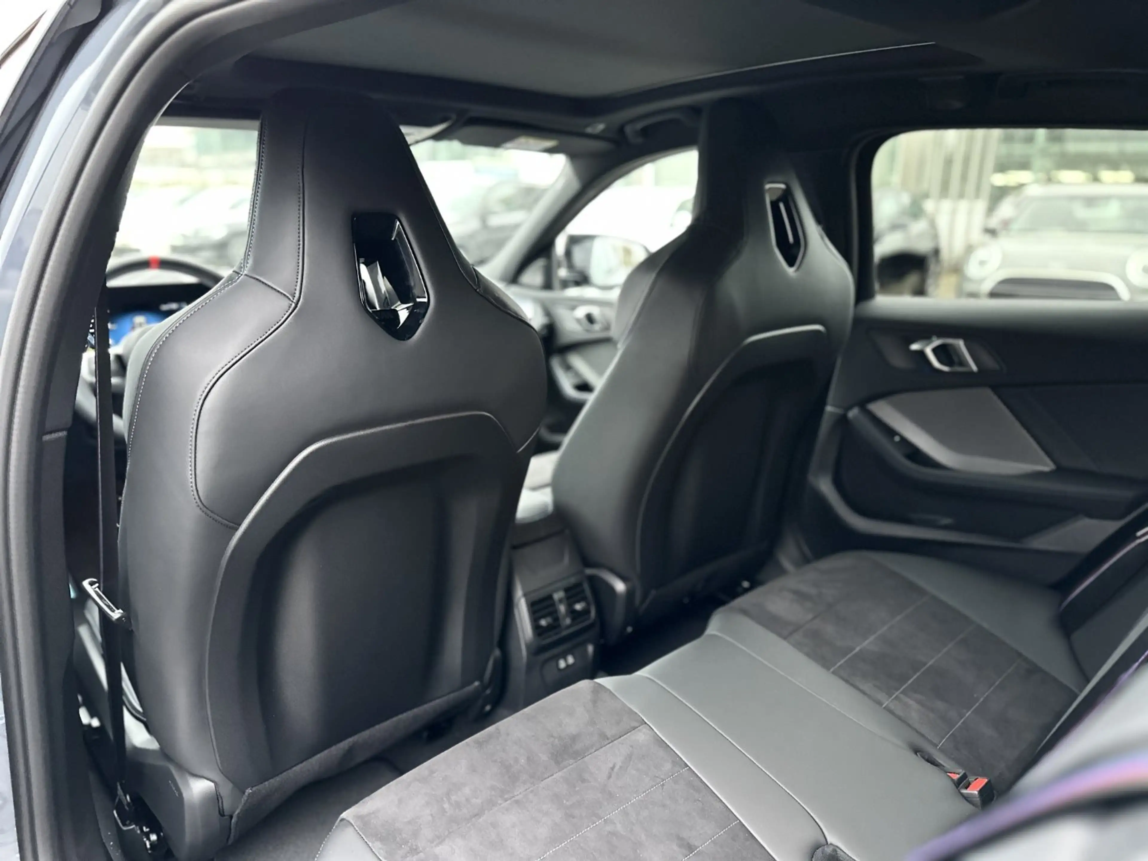 BMW 135 M135 xDrive Sport Pro Head-Up HK HiFi DAB LED — photo 15